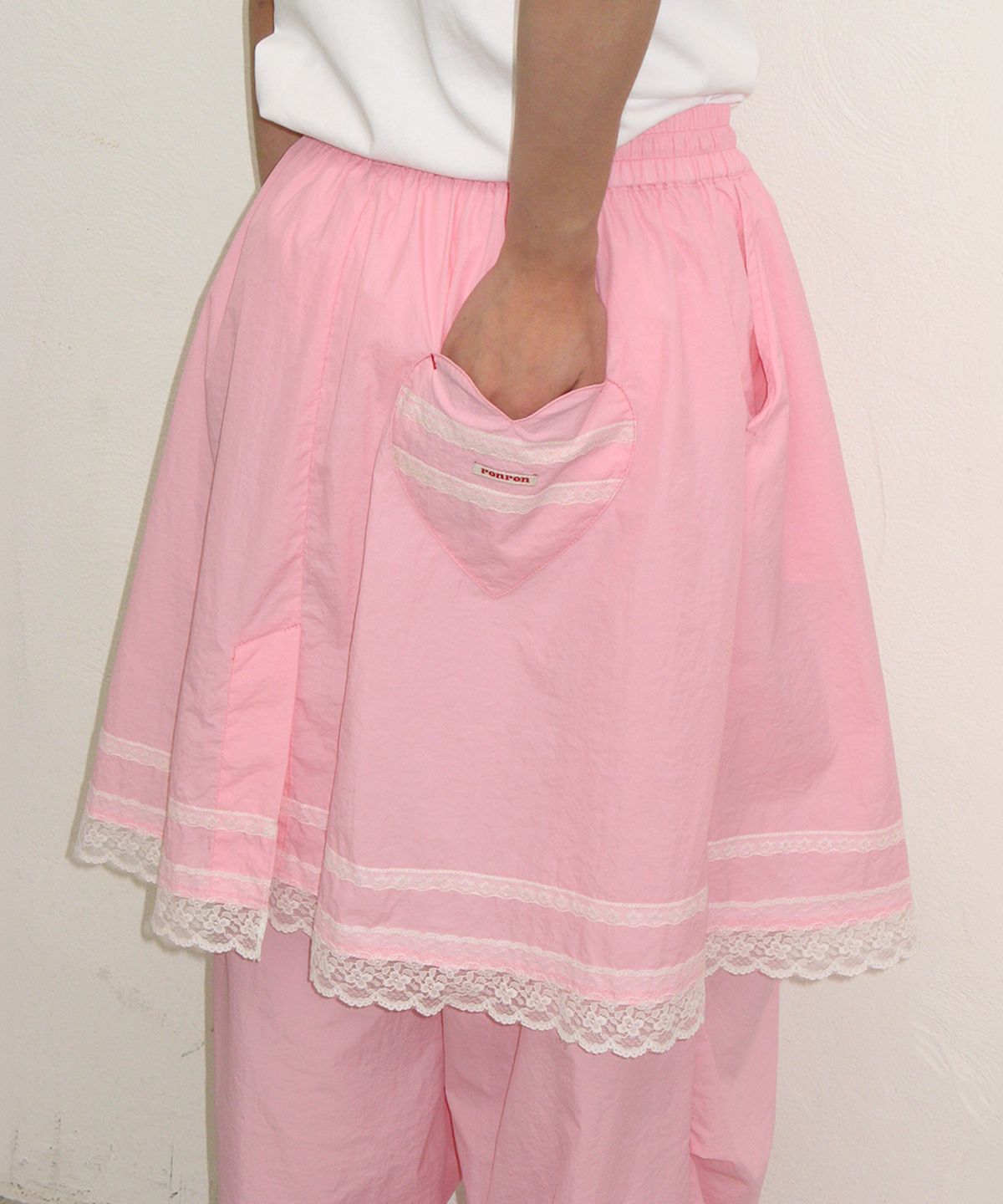론론(RONRON) LACE POINT SKIRT LAYERED JOGGER PANTS PINK