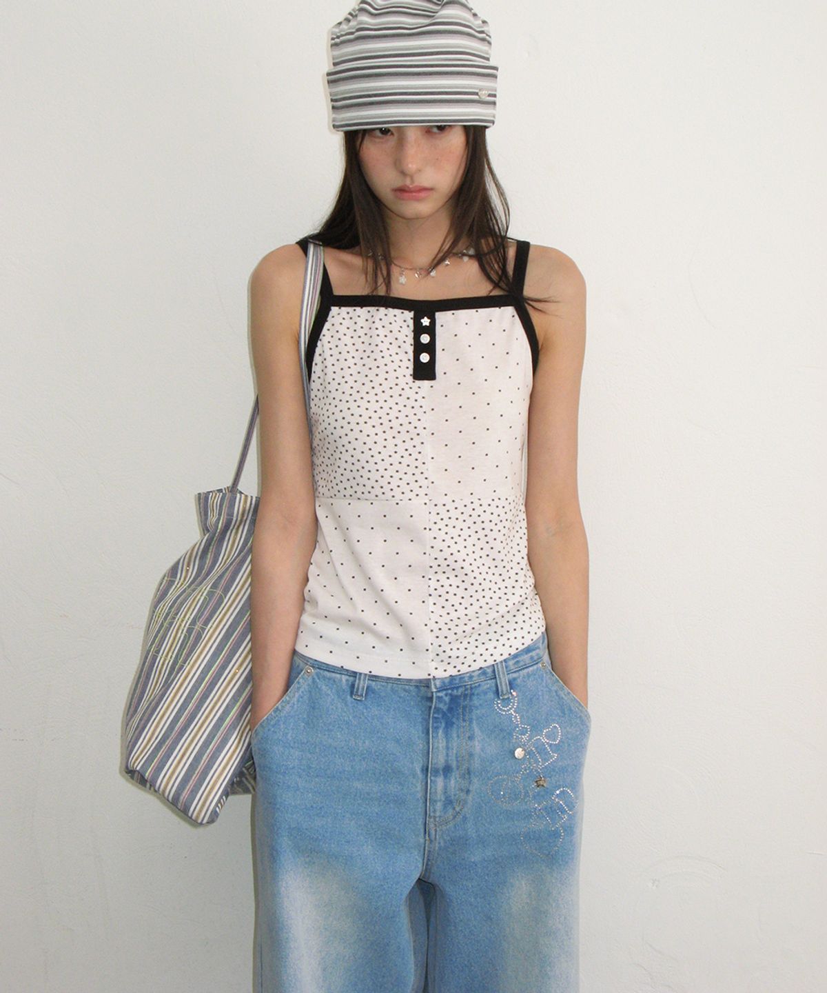 론론(RONRON) HOTFIX KEYRING WIDE DENIM PANTS LIGHT BLUE