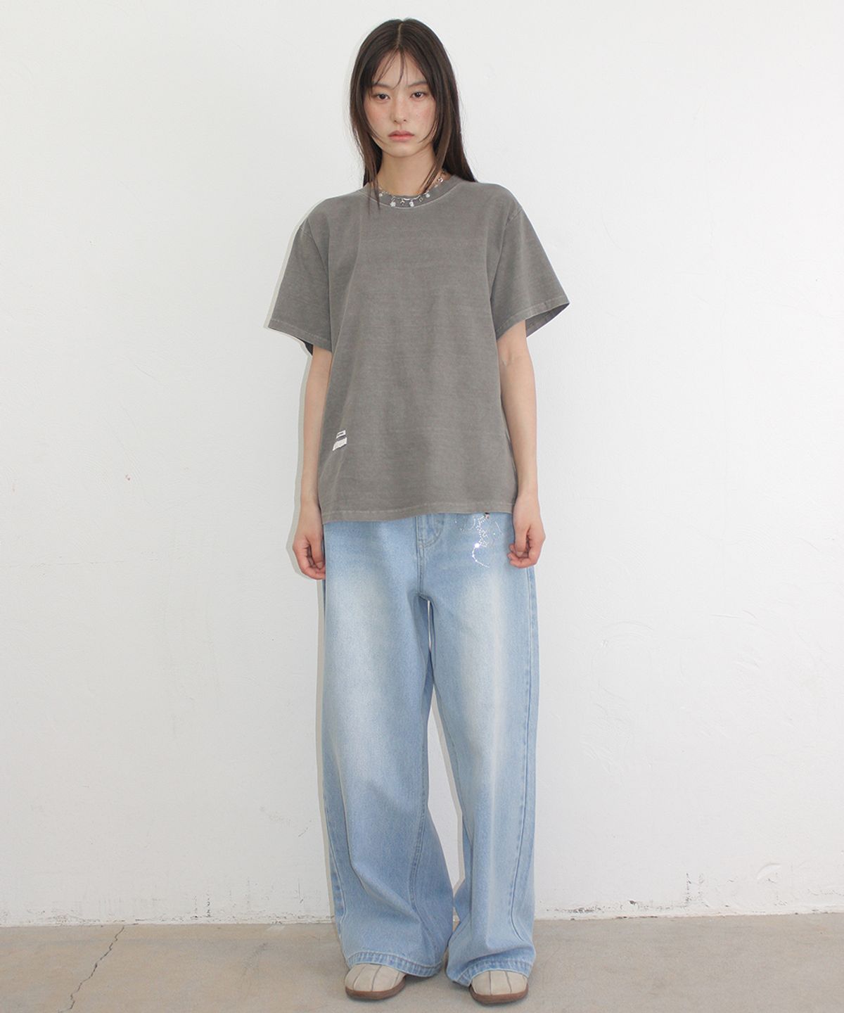 론론(RONRON) PIGMENT MINI LABEL BASIC FIT T SHIRT GREY