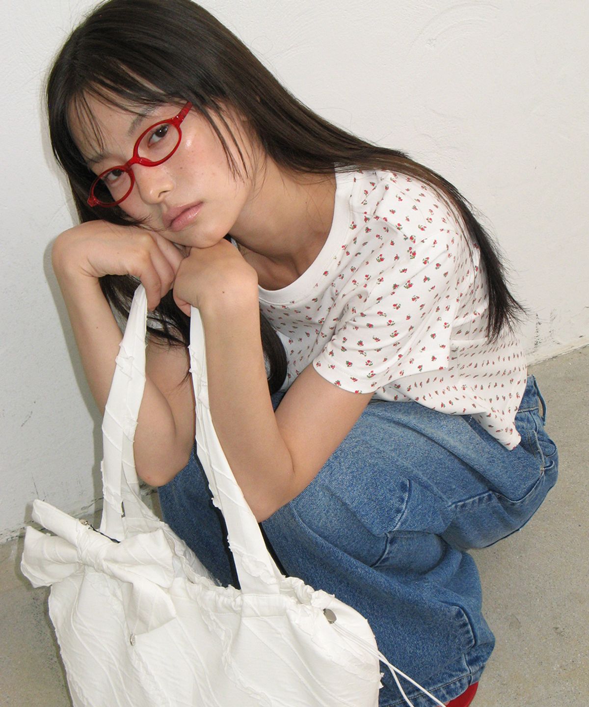 론론(RONRON) FLORAL MINI LABEL CROP SHORT SLEEVE WHITE