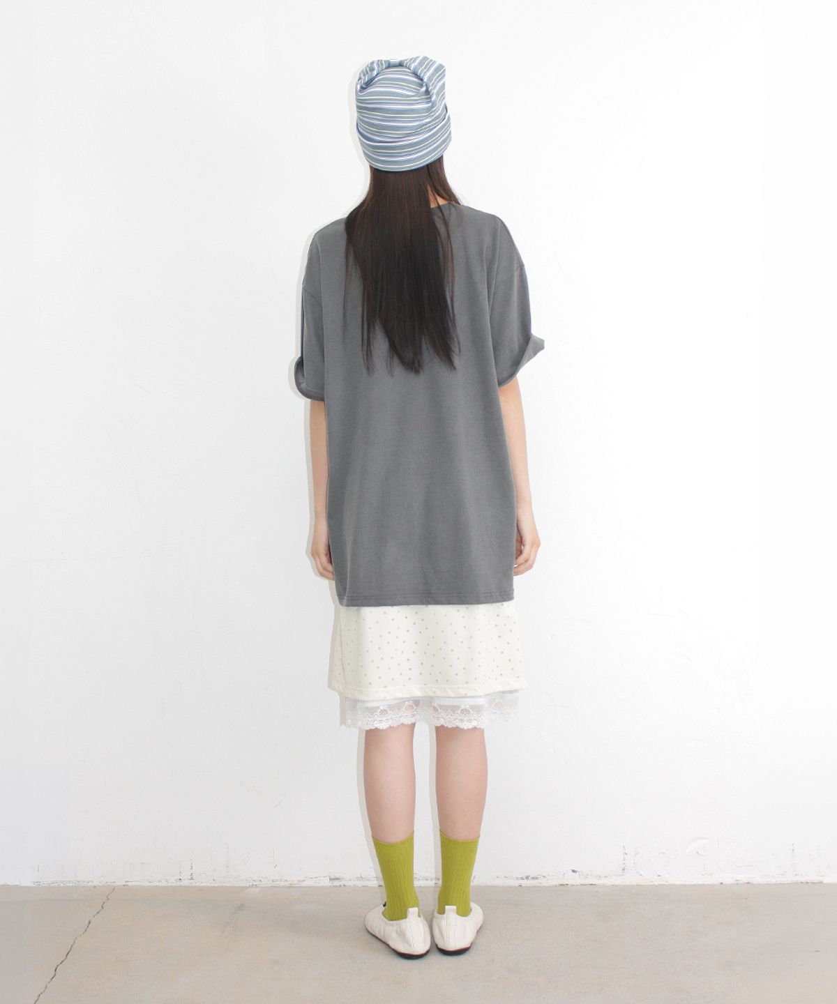 론론(RONRON) PIGMENT I LUV RON OVER FIT T SHIRT CHARCOAL