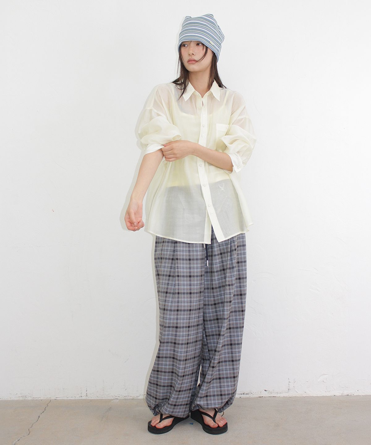 론론(RONRON) SHEER BUTTON POCKET OVERSIZED SHIRT SOFT YELLOW