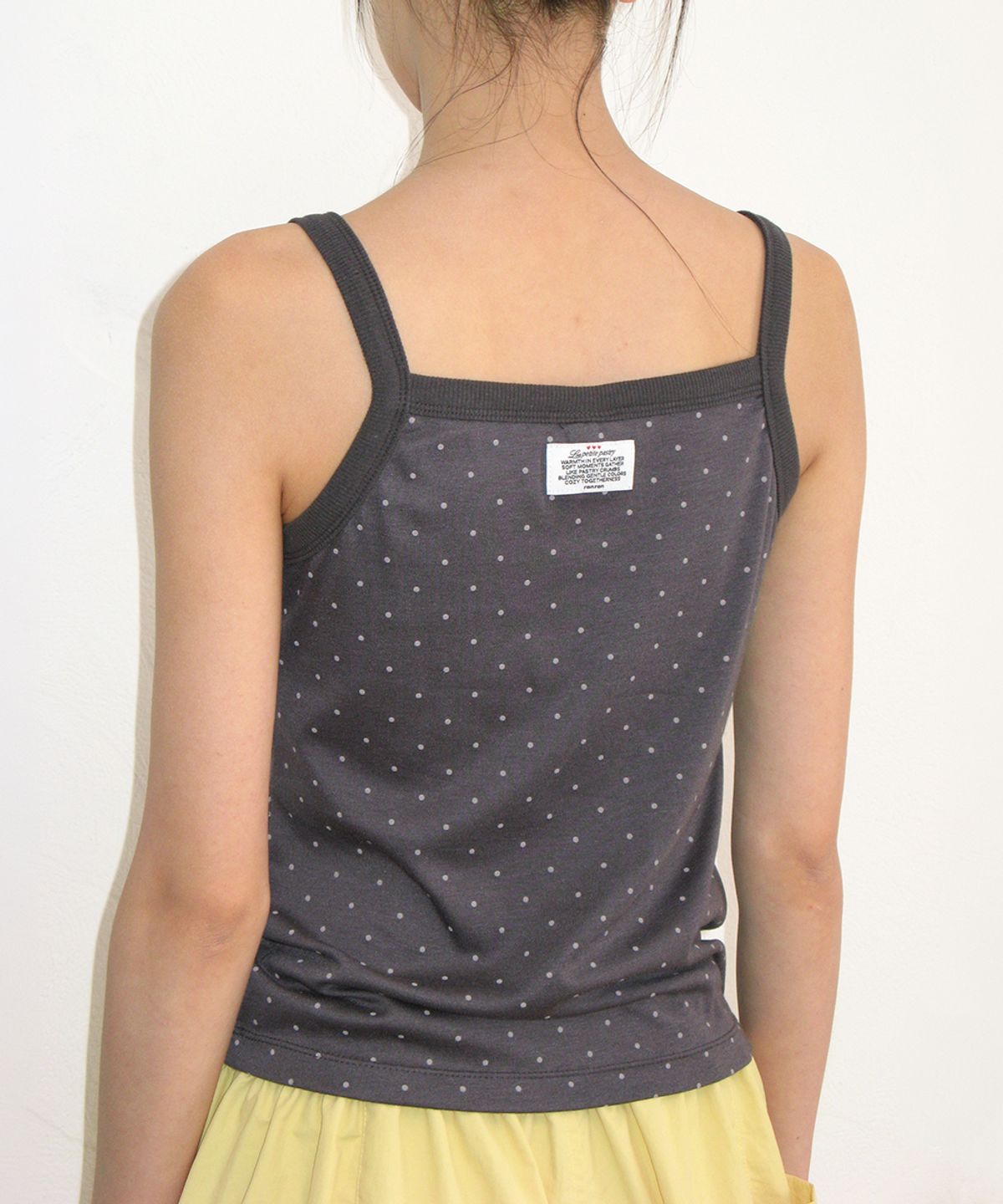 론론(RONRON) PATTERN PATCHWORK BUTTON SLEEVELESS CHARCOAL