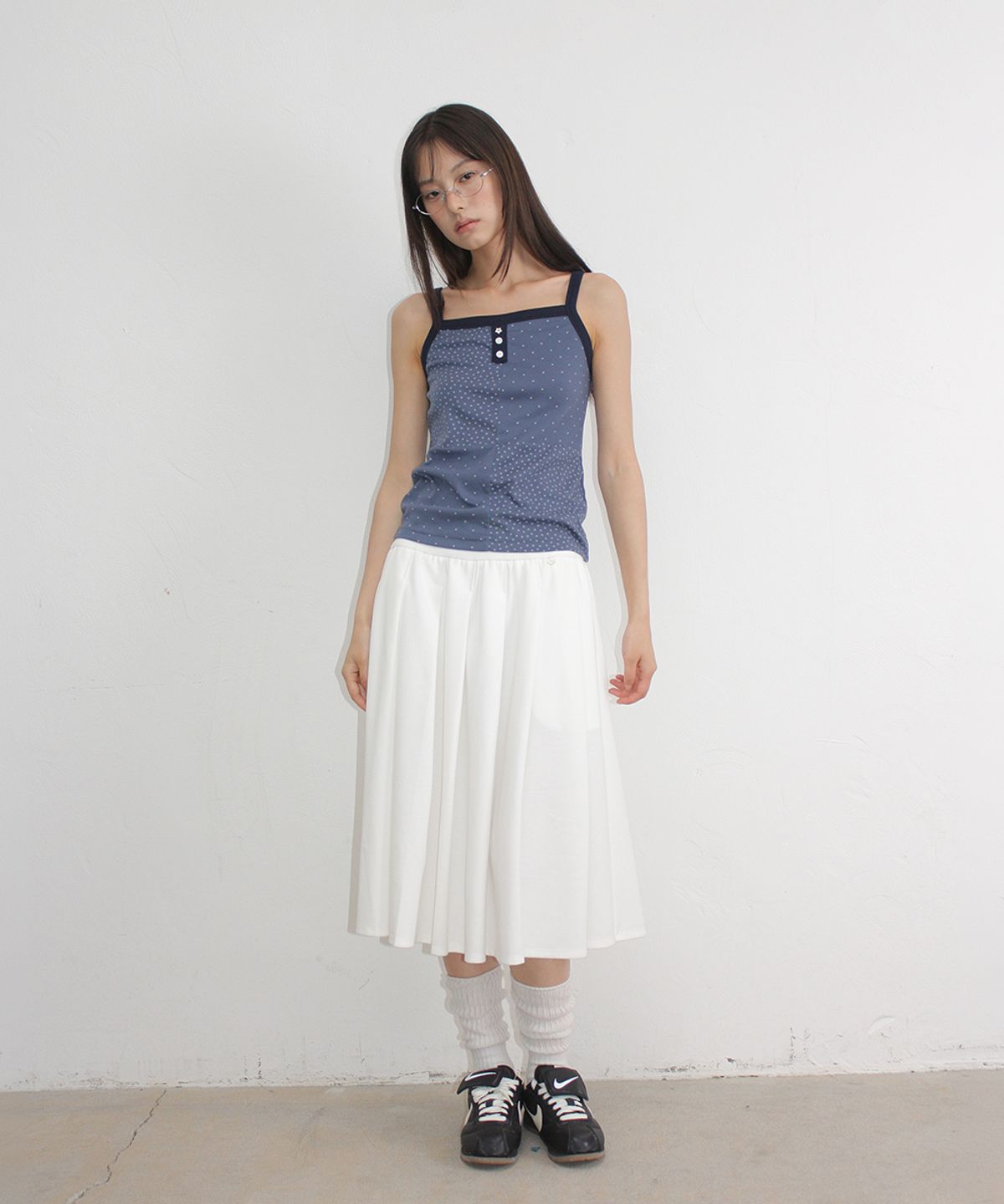 론론(RONRON) PATTERN PATCHWORK BUTTON SLEEVELESS NAVY