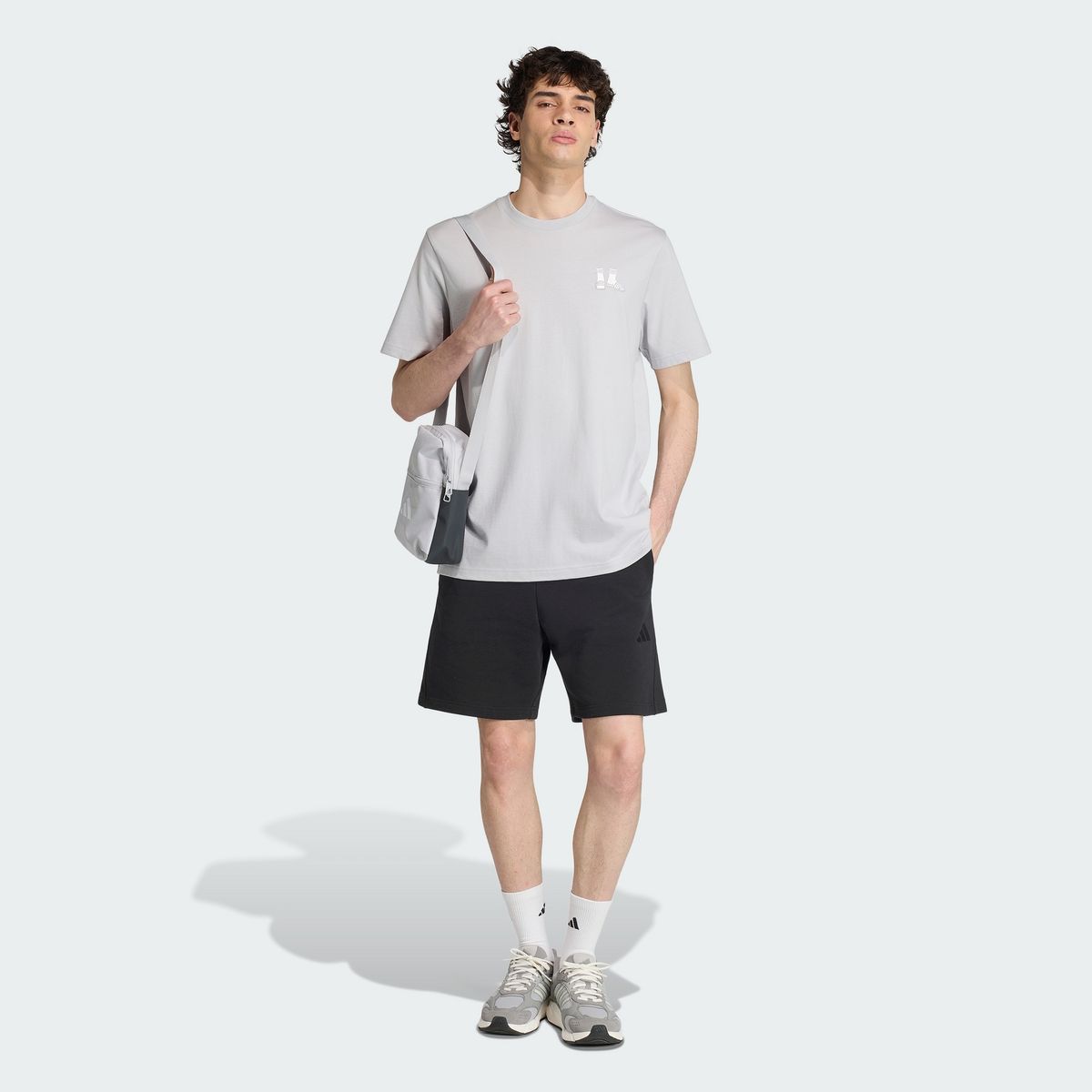 아디다스(ADIDAS) 서머 슬라이드 멀티플리시티 그래픽 티셔츠 KT1963