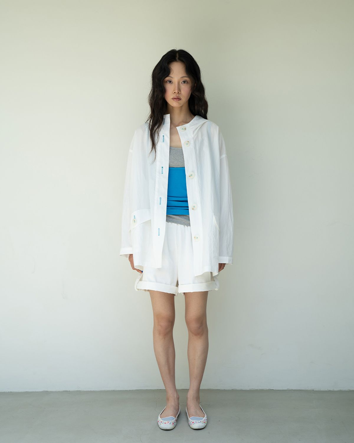 온스카(ONSKA) LIGHT HOODIE SAFARI (WHITE)