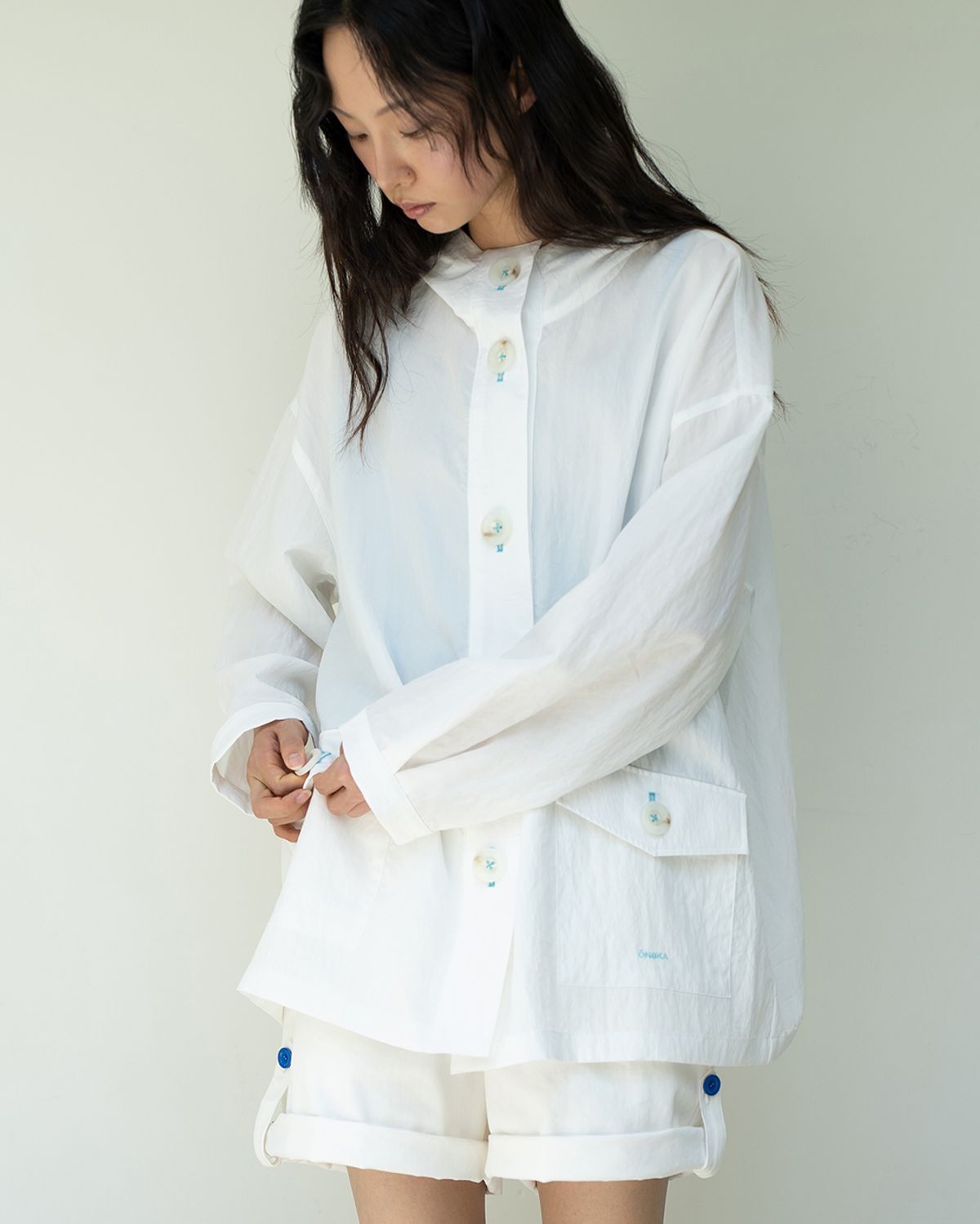 온스카(ONSKA) LIGHT HOODIE SAFARI (WHITE)