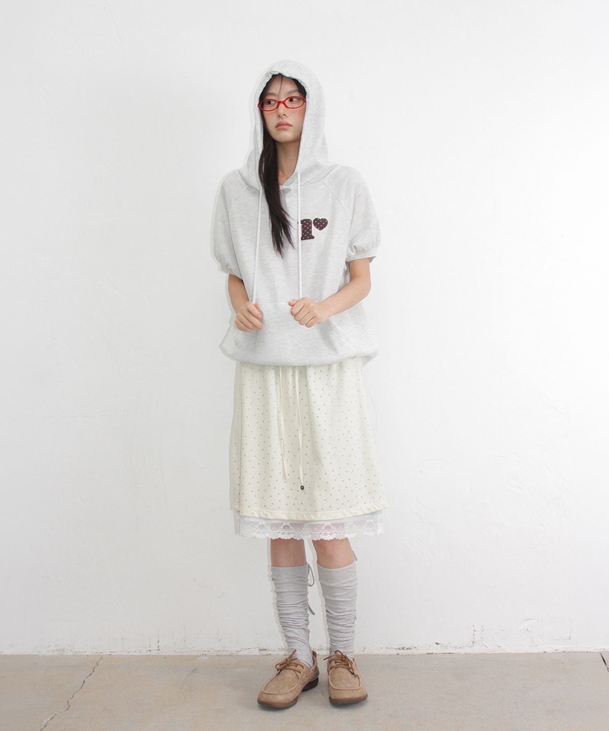 론론(RONRON) DOT R HALF SLEEVE HOODIE WHITE MELNAGE