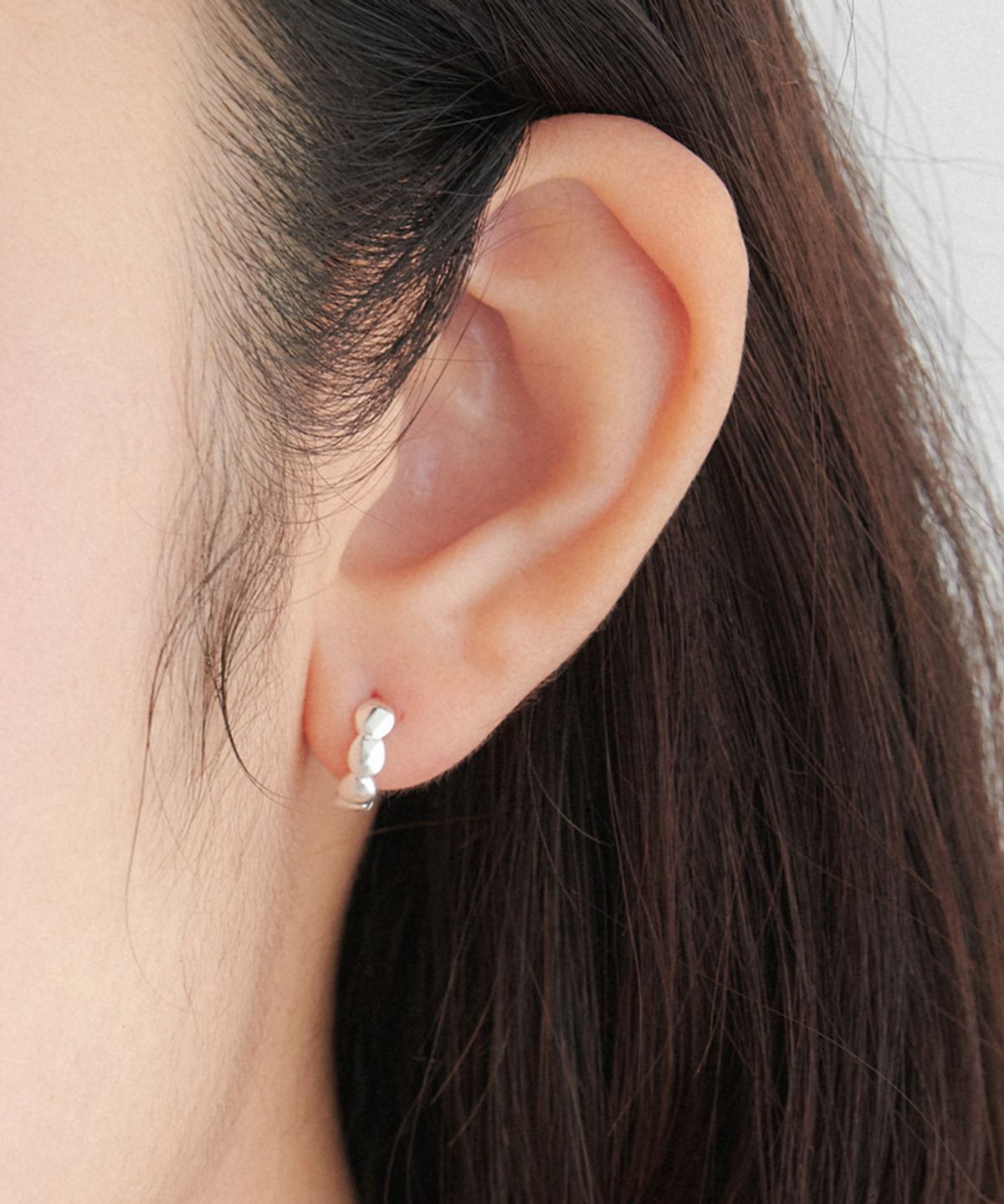 오블라(OVLA) (SILVER 925) plum earring 2color JE084