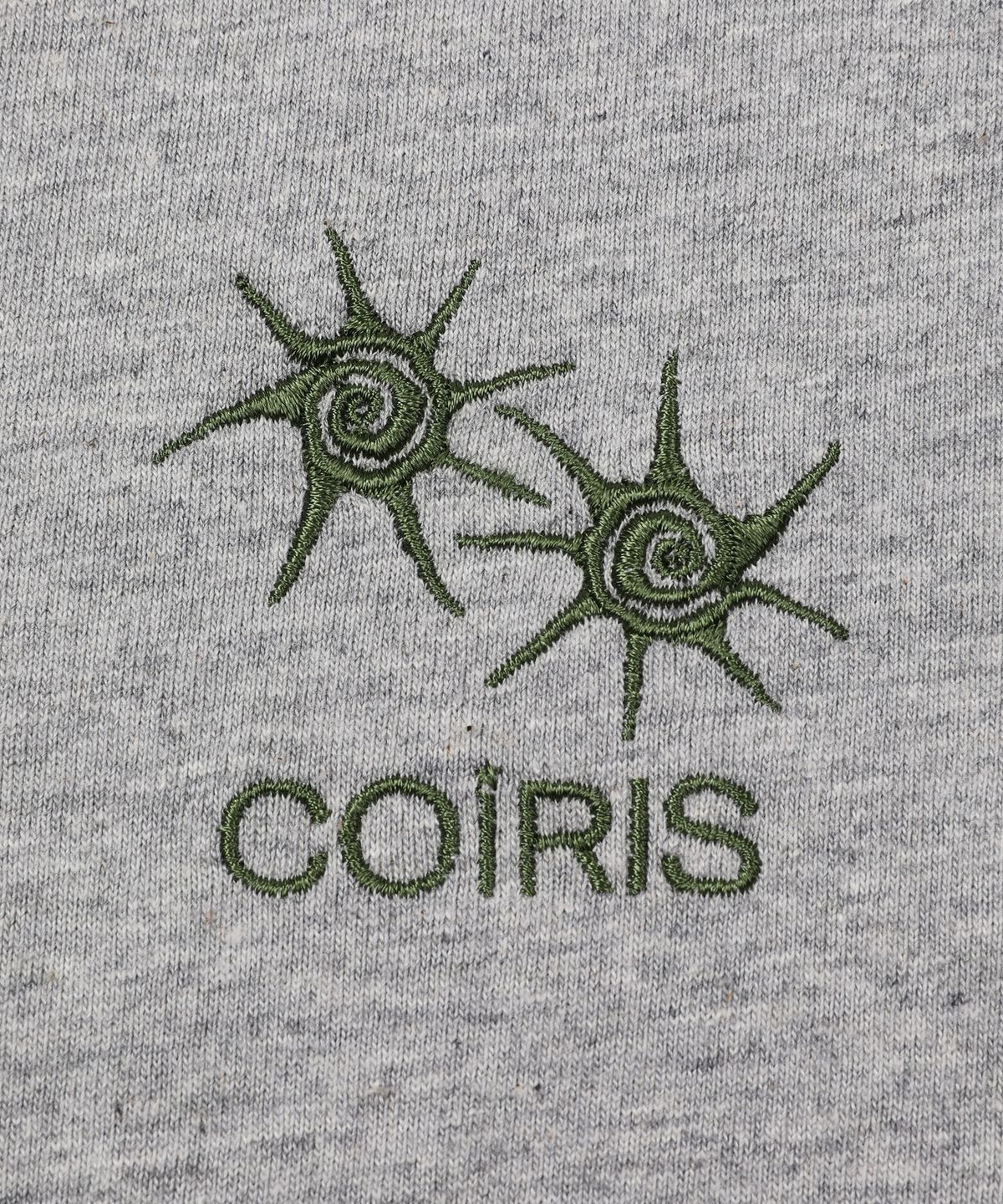 코이리스(COIRIS) 로라 스몰 로고 라운드넥 배색 긴팔 티 (3컬러)