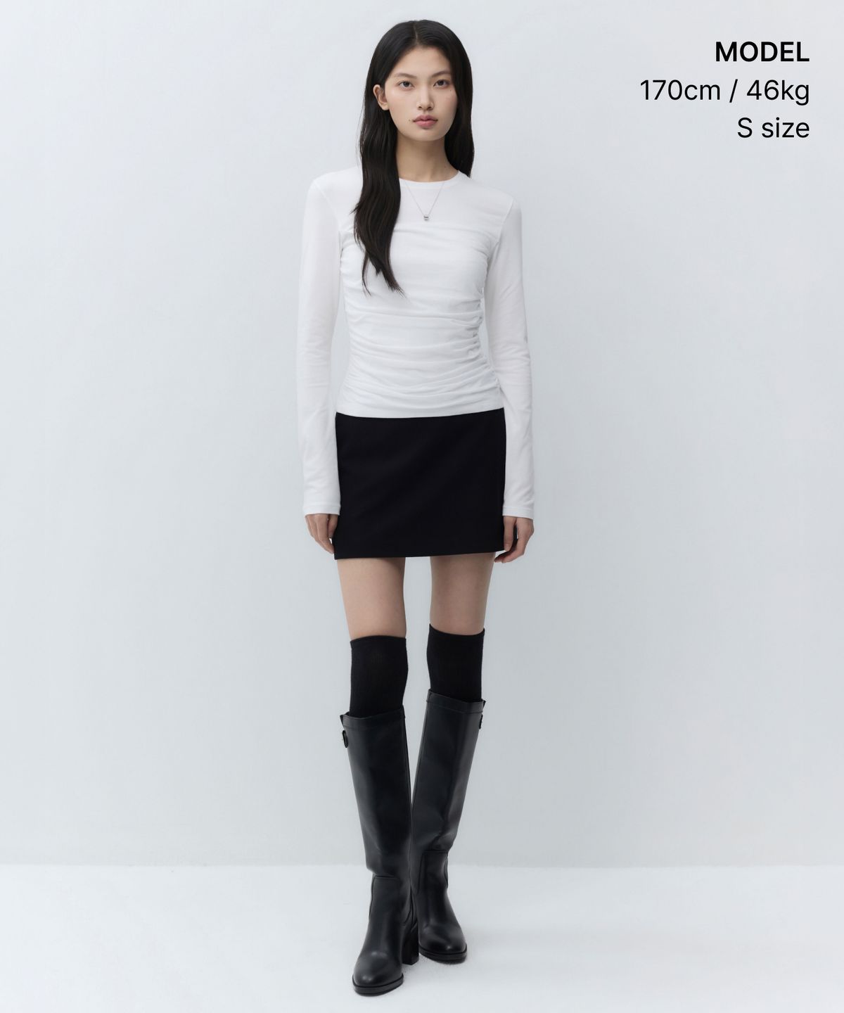 무신사 스탠다드 우먼(MUSINSA STANDARD WOMAN) 우먼즈 프론트 셔링 긴소매 티셔츠 [화이트]