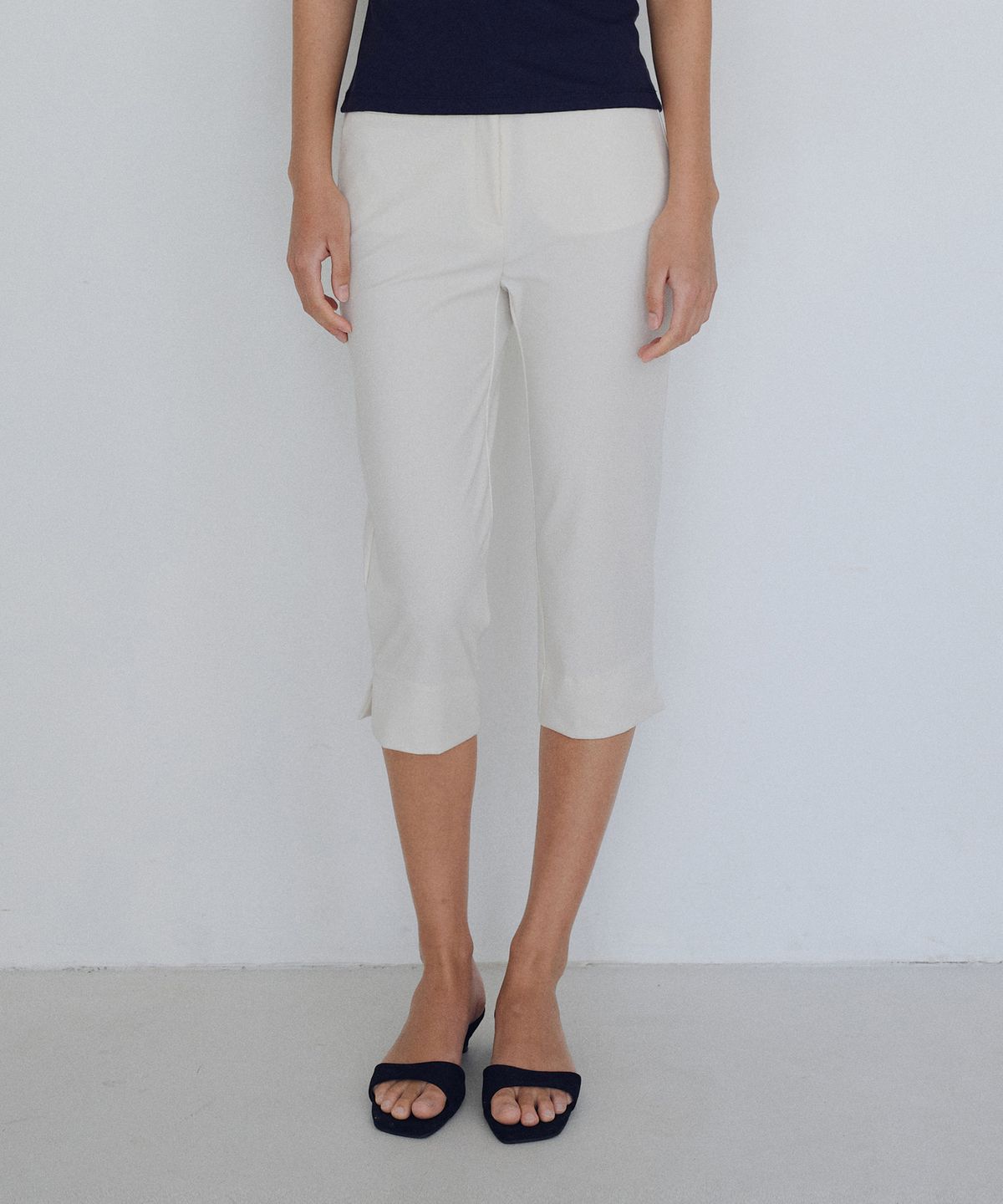 유라고(URAGO) Mare capri pants