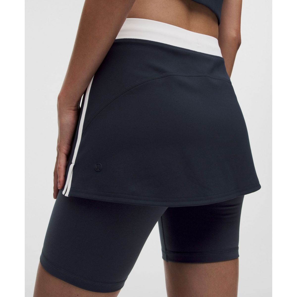 룰루레몬(LULULEMON) Everlux™ 컬러블록 레이어드 스커트  TRNV WHT