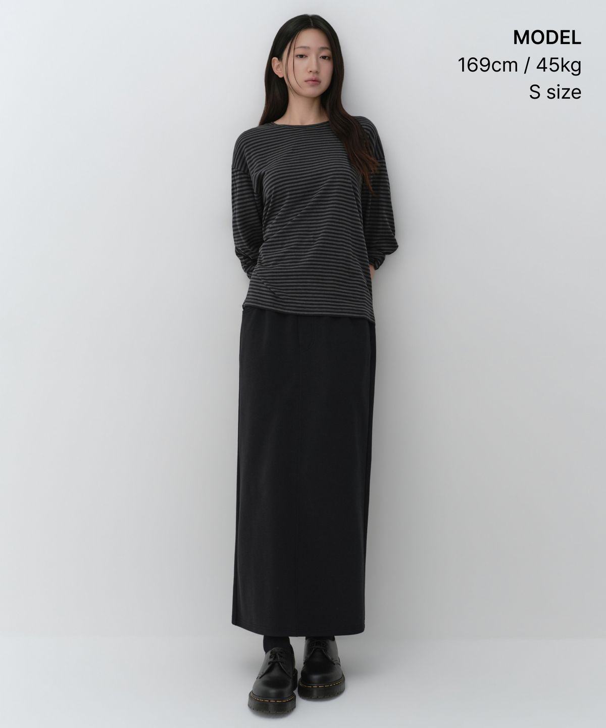 무신사 스탠다드 우먼(MUSINSA STANDARD WOMAN) 우먼즈 CR 스트라이프 릴렉스드 긴소매 티셔츠 [블랙]