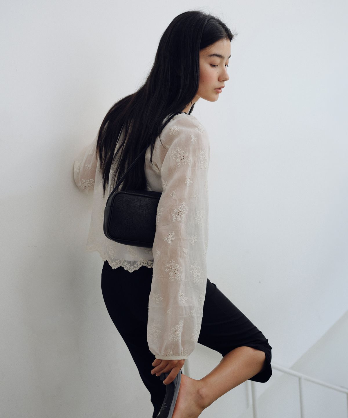 유라고(URAGO) Flor lace string cardigan