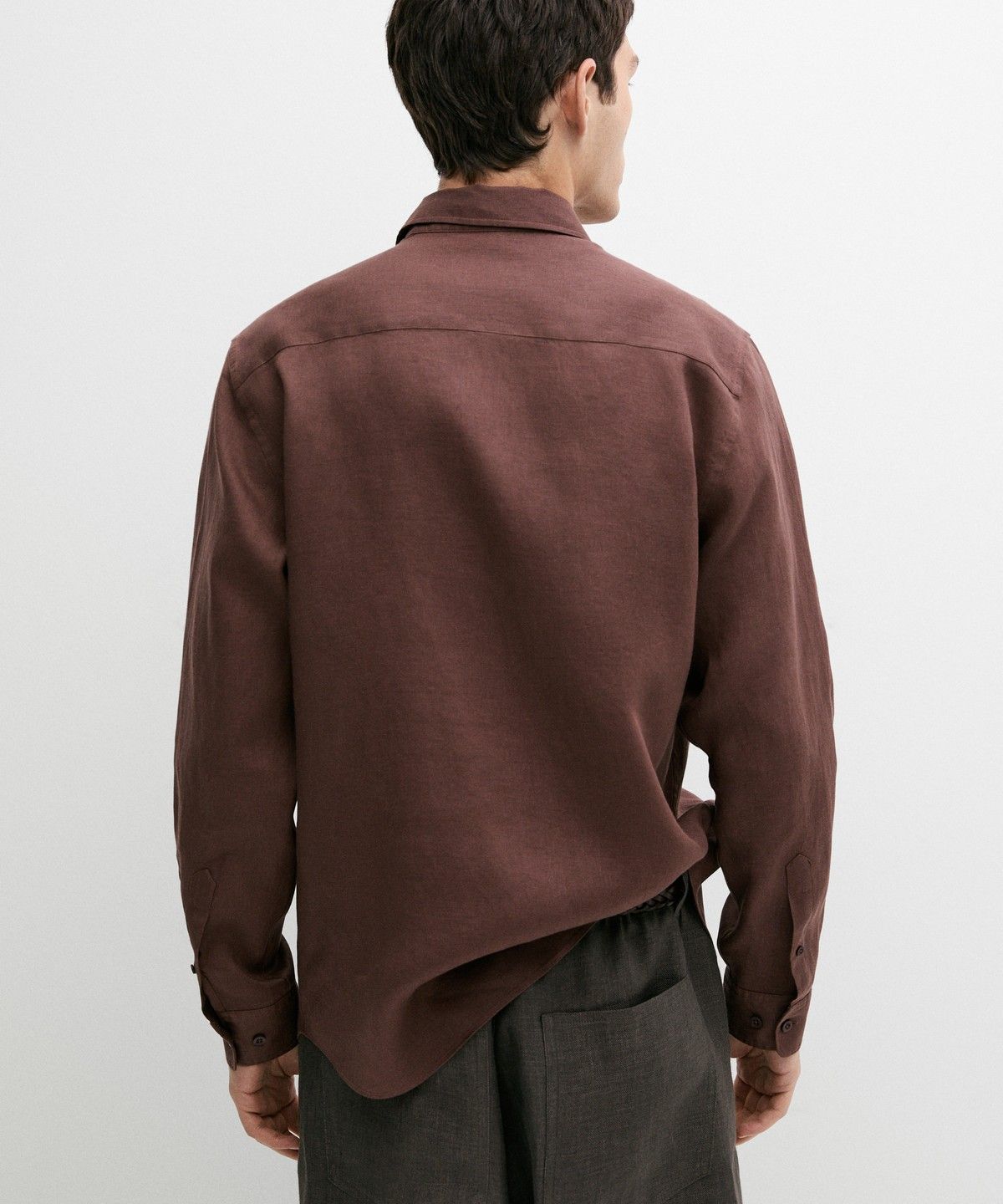 마시모두띠(MASSIMO DUTTI) 100% 린넨 슬림 핏 셔츠