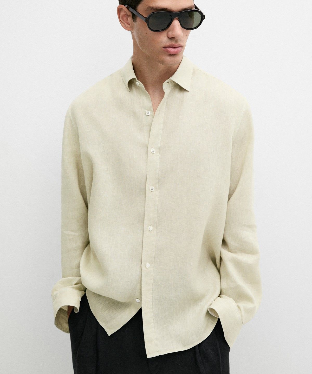 마시모두띠(MASSIMO DUTTI) 100% 린넨 슬림 핏 셔츠