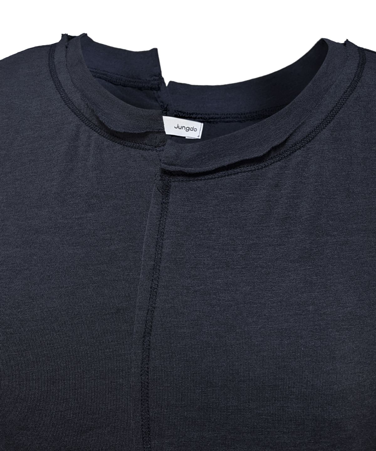 정도(JUNGDO) OFFSET HALF RAW TEE . DARK NAVY