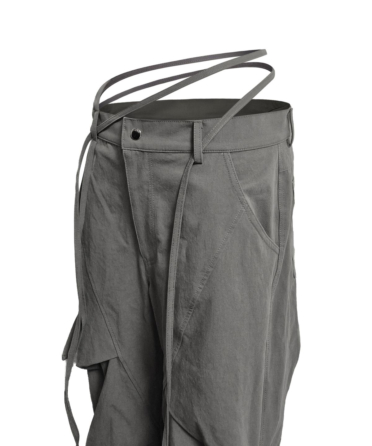 정도(JUNGDO) PELVIC STRAP CURVED PANTS . ASH GREY