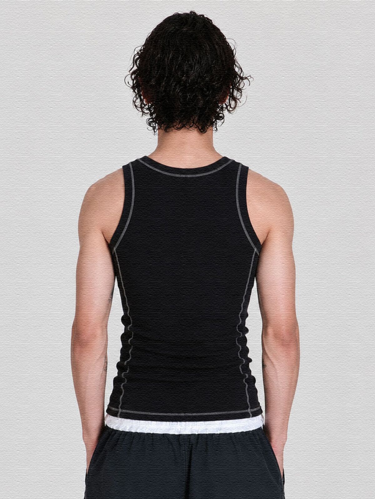 키아세(KIIACE) Cover Tank Top Black