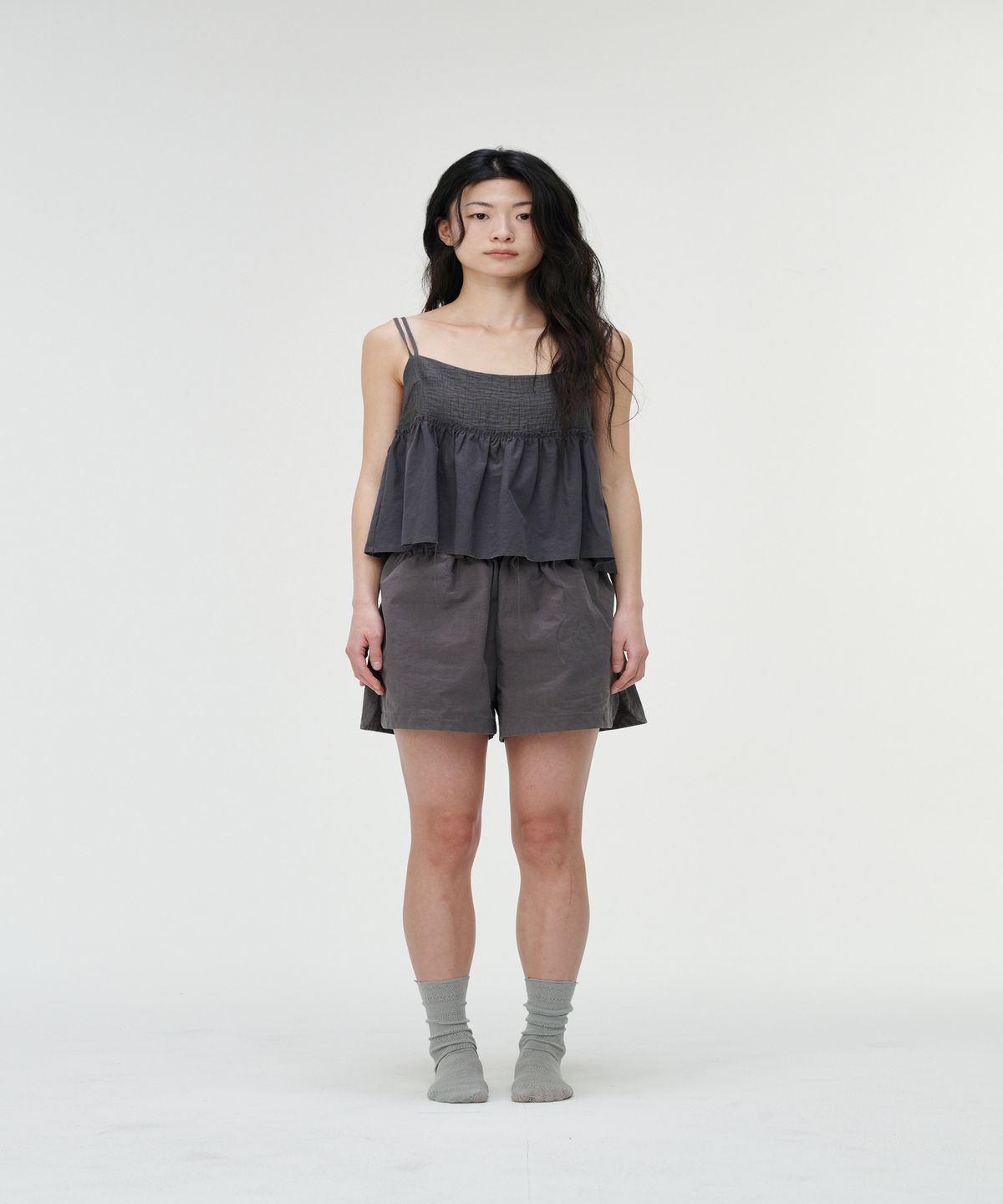 까롯(CARROTTE) Apel Frill Tencel Blouse, Charcoal