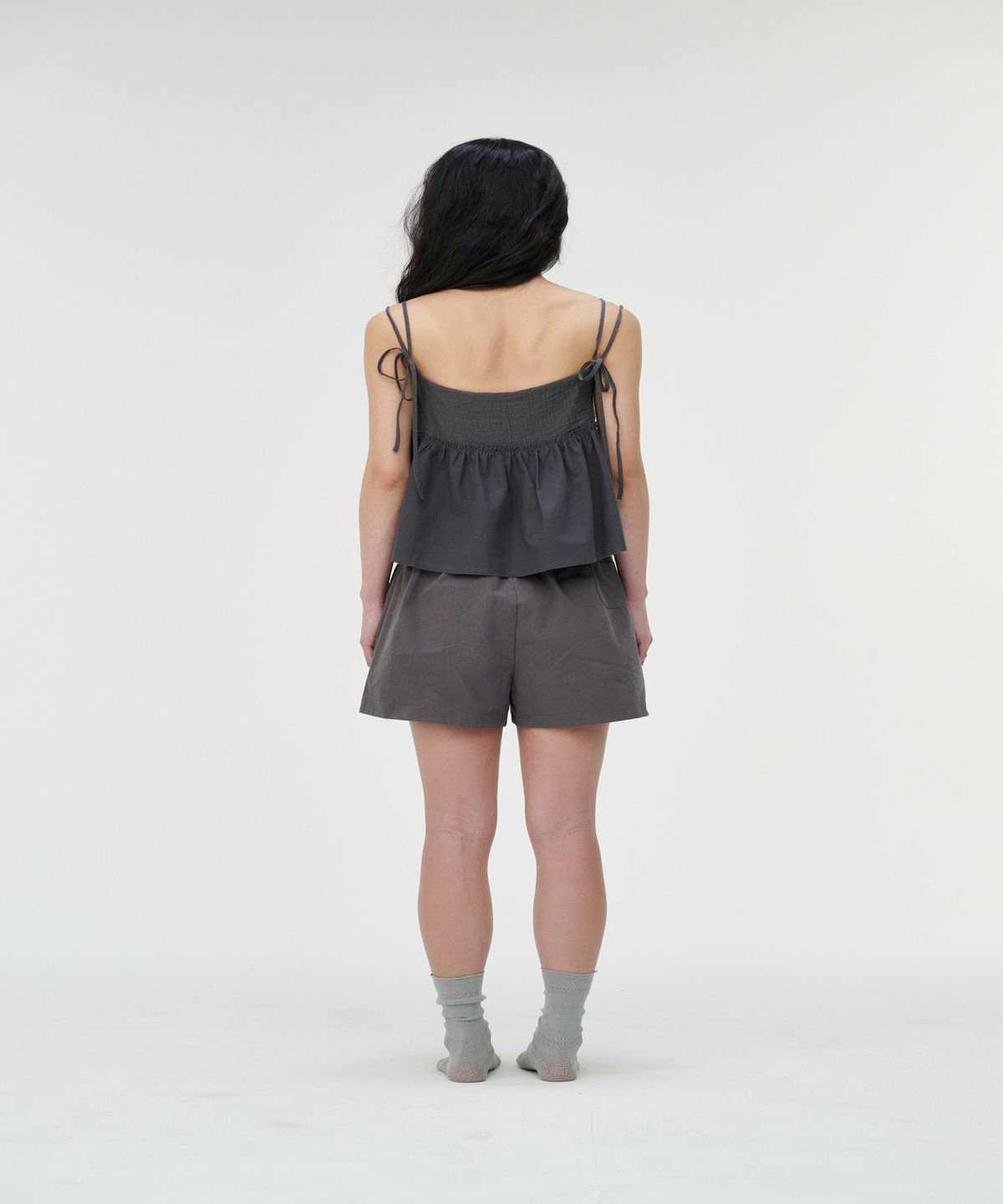 까롯(CARROTTE) Apel Frill Tencel Blouse, Charcoal