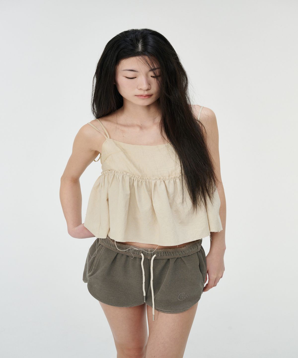 까롯(CARROTTE) Apel Frill Tencel Blouse, Beige