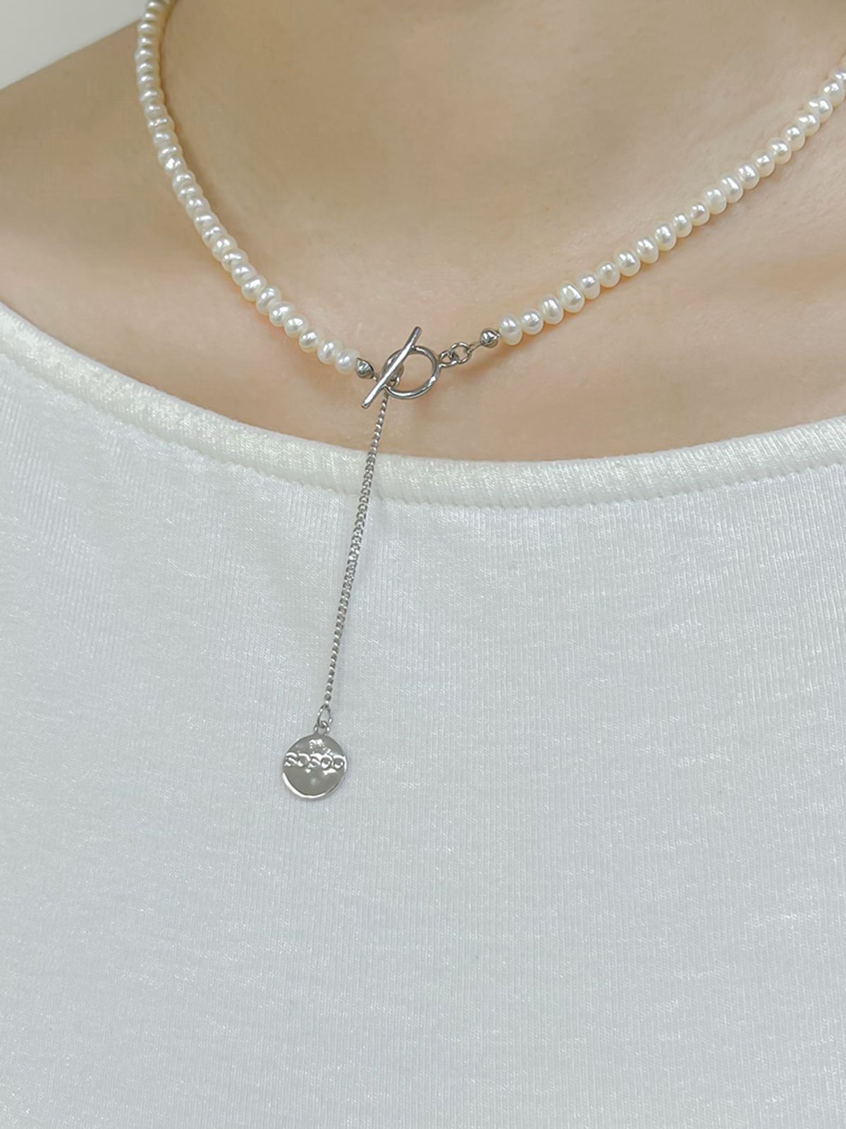 소수(SOSOO) Natural Pearl Drop Chain Toggle Necklace