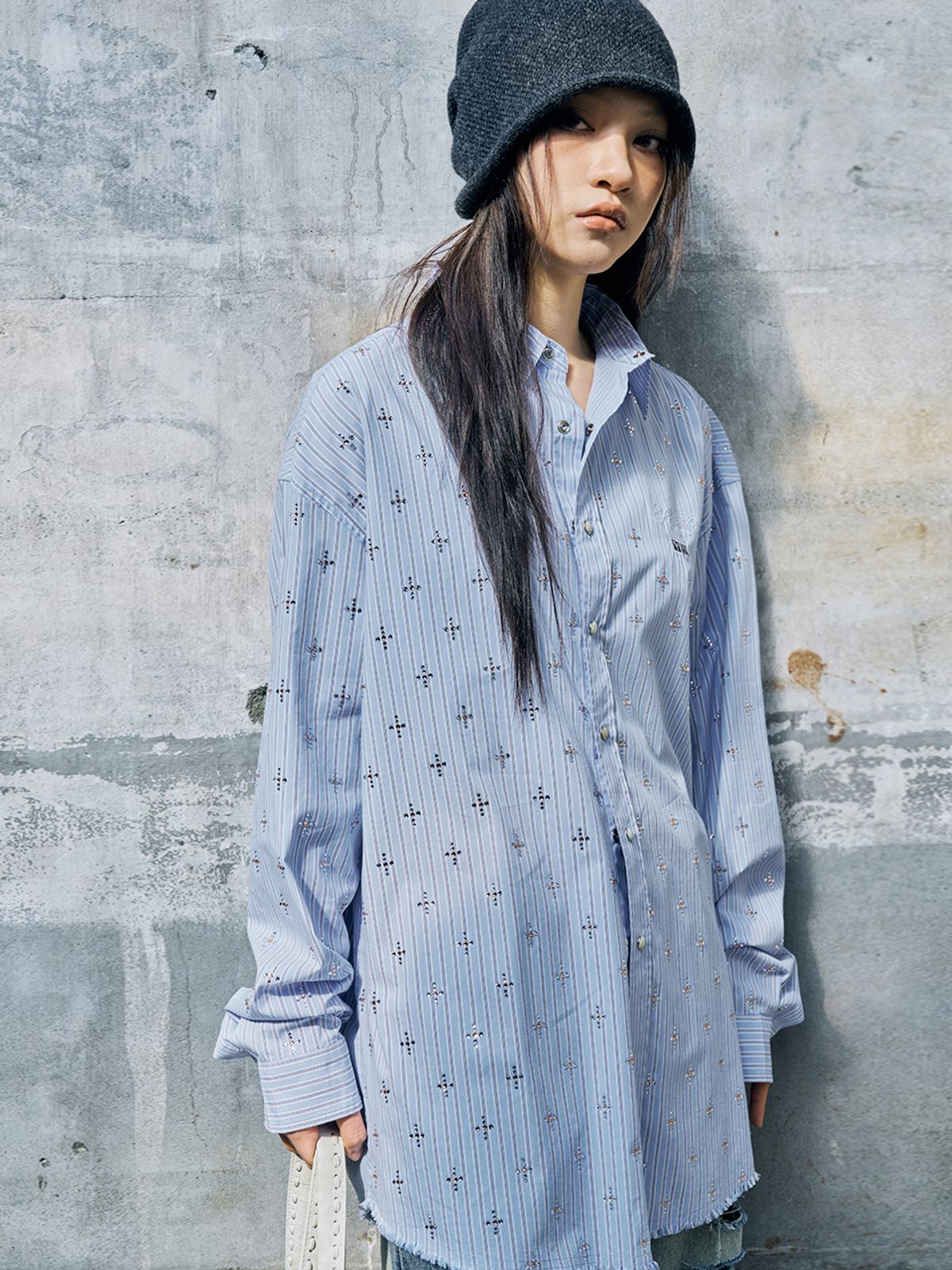 와이이이엘(YEEL) RHINESTONE STRIPED OVERSHIRT BLUE