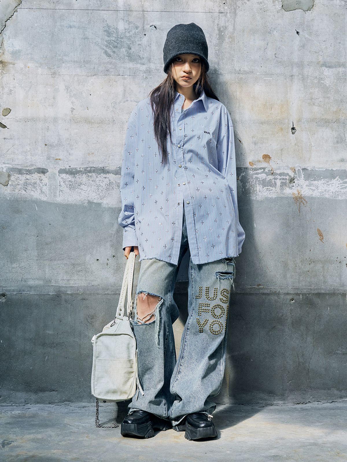 와이이이엘(YEEL) RHINESTONE STRIPED OVERSHIRT BLUE