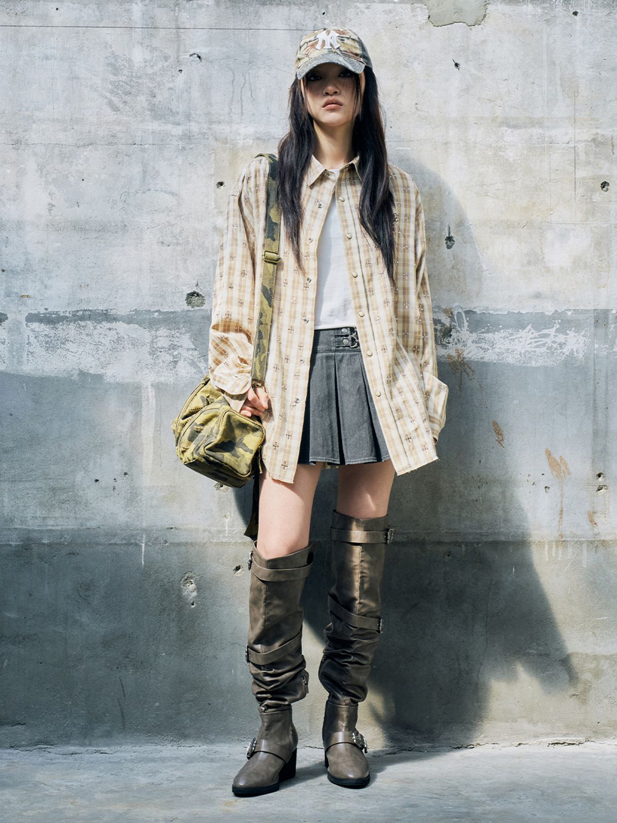 와이이이엘(YEEL) RHINESTONE PLAID OVERSHIRT BEIGE