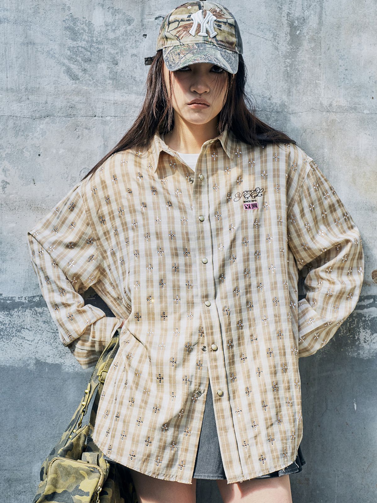 와이이이엘(YEEL) RHINESTONE PLAID OVERSHIRT BEIGE