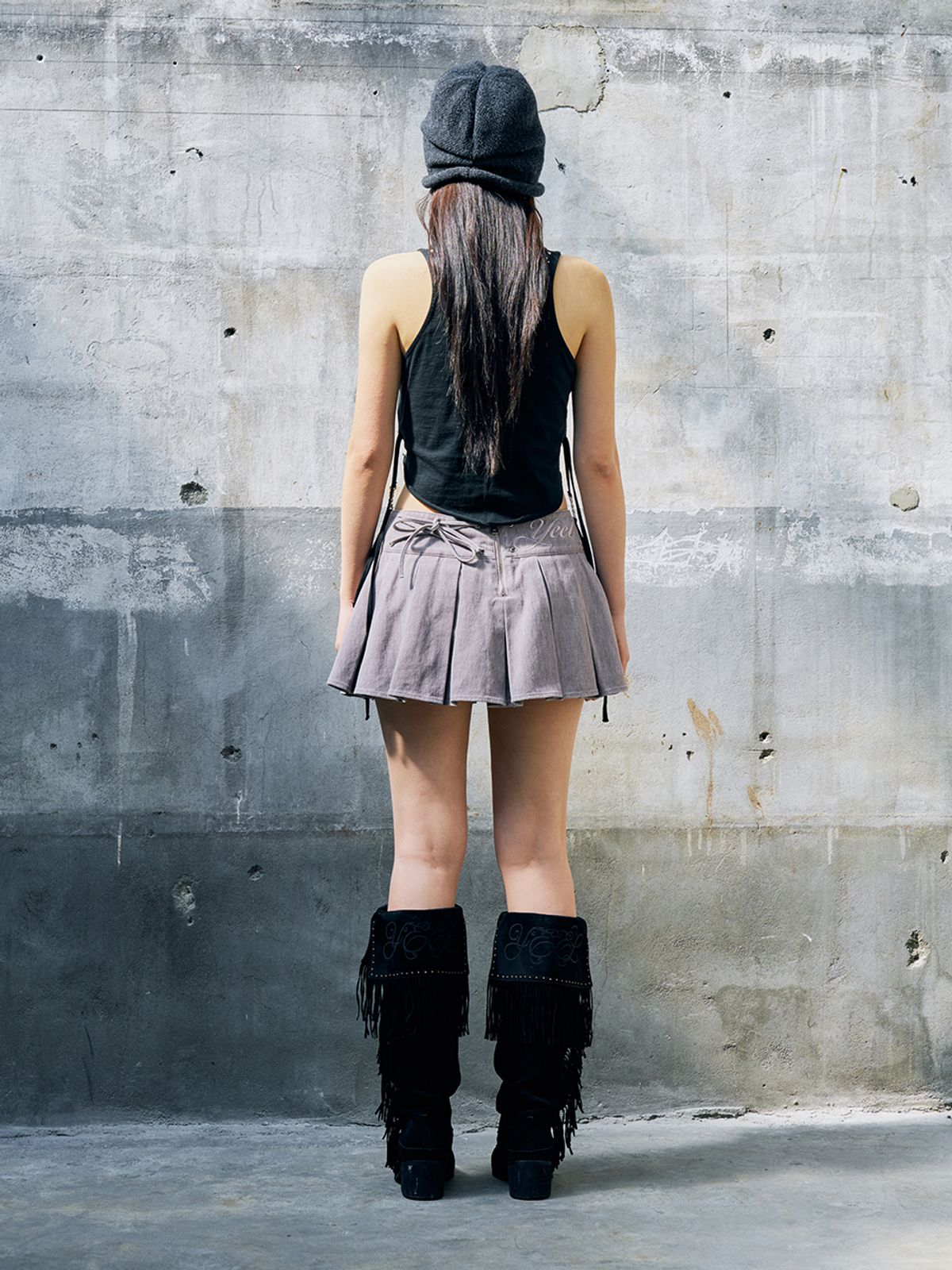 와이이이엘(YEEL) SIDE STRING TANK TOP BLACK