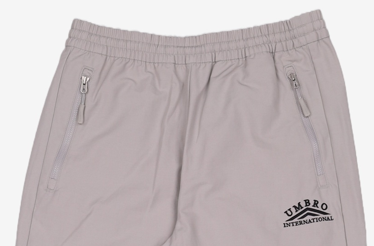 엄브로(UMBRO) 트레이닝 팬츠 70