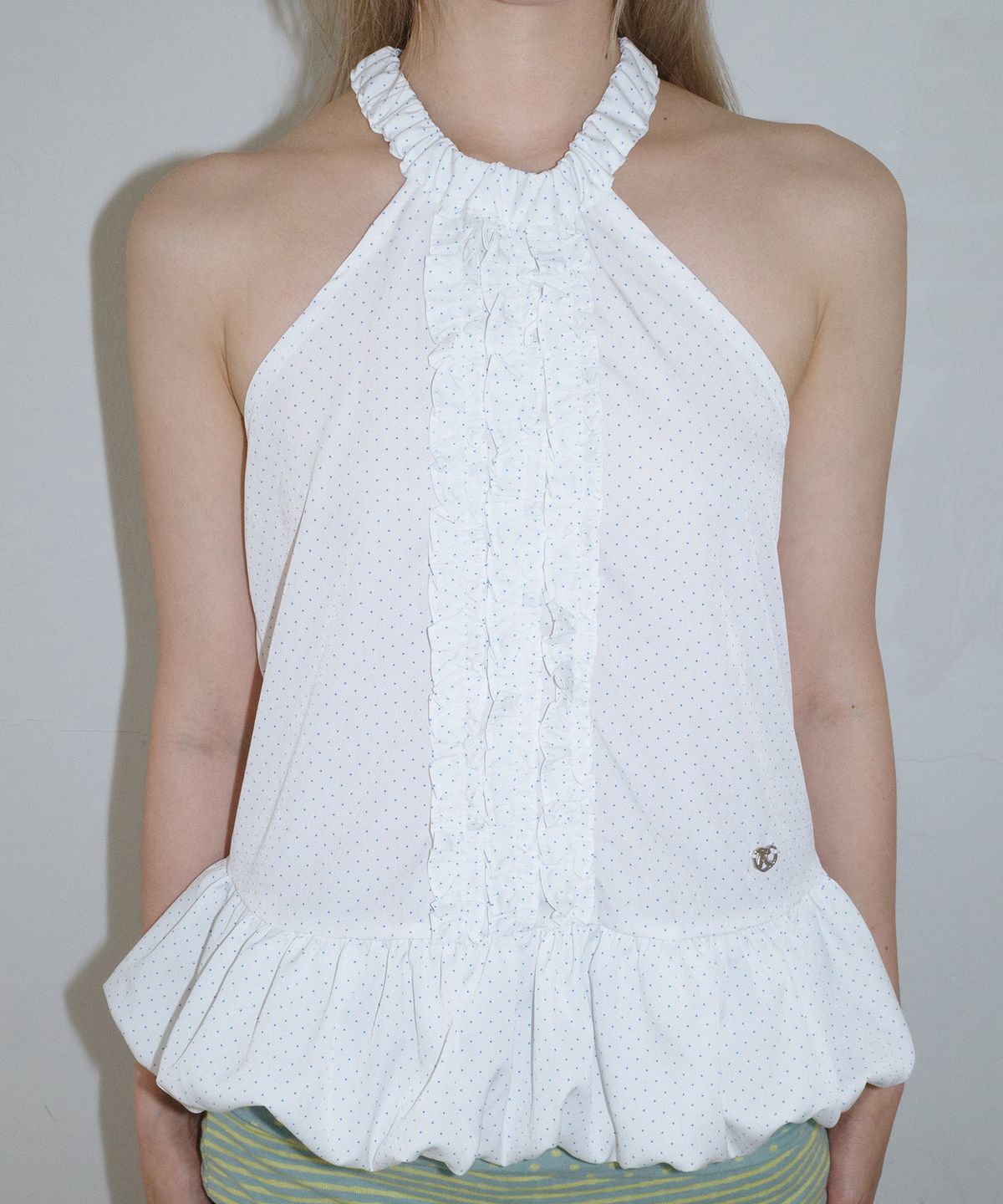 페이키(FAKIII) Shirring Halter Blouse_MINI DOT CREAM