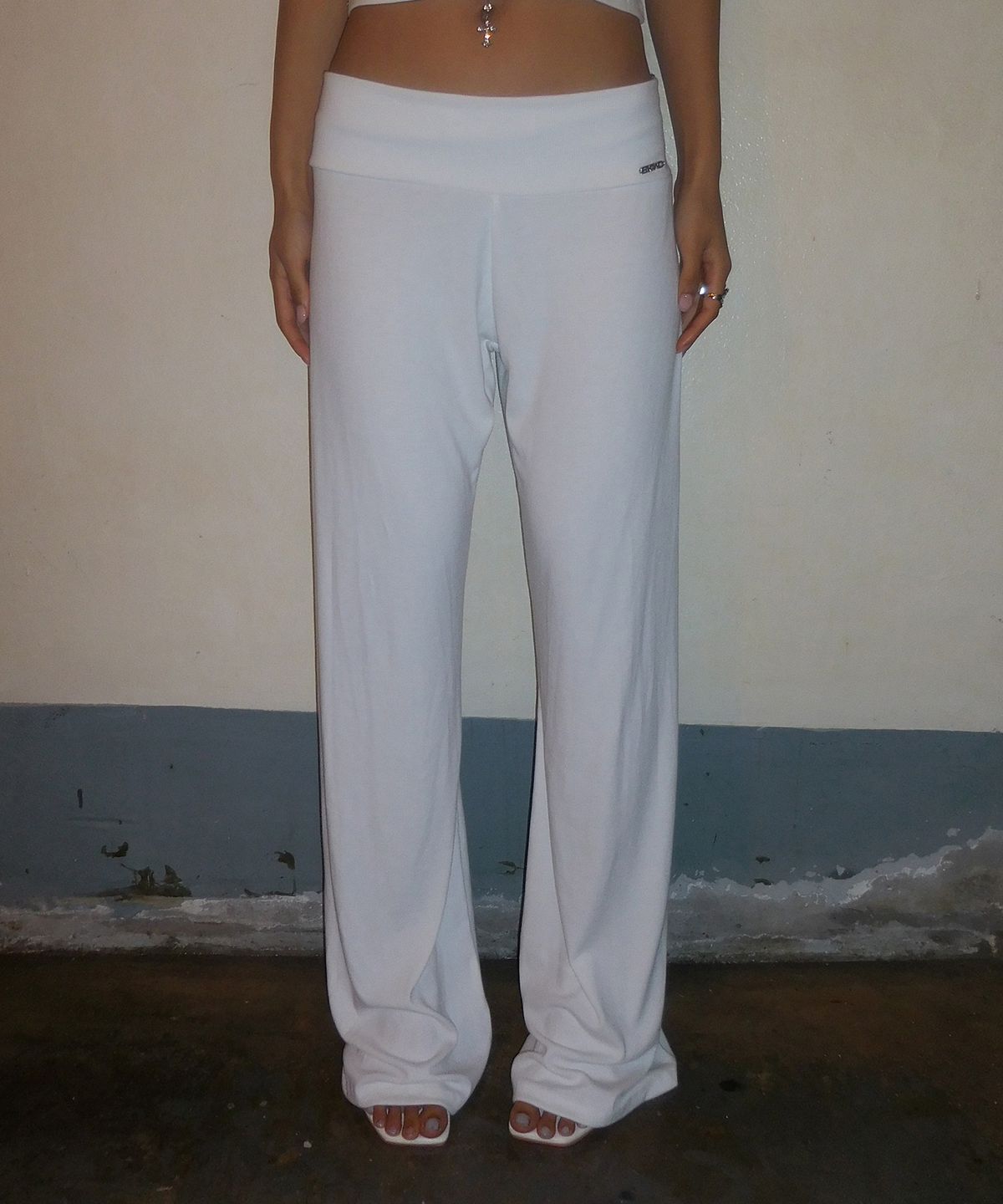 베이크먼데이(BAKEDMONDAY) [White] Bake Slim pants