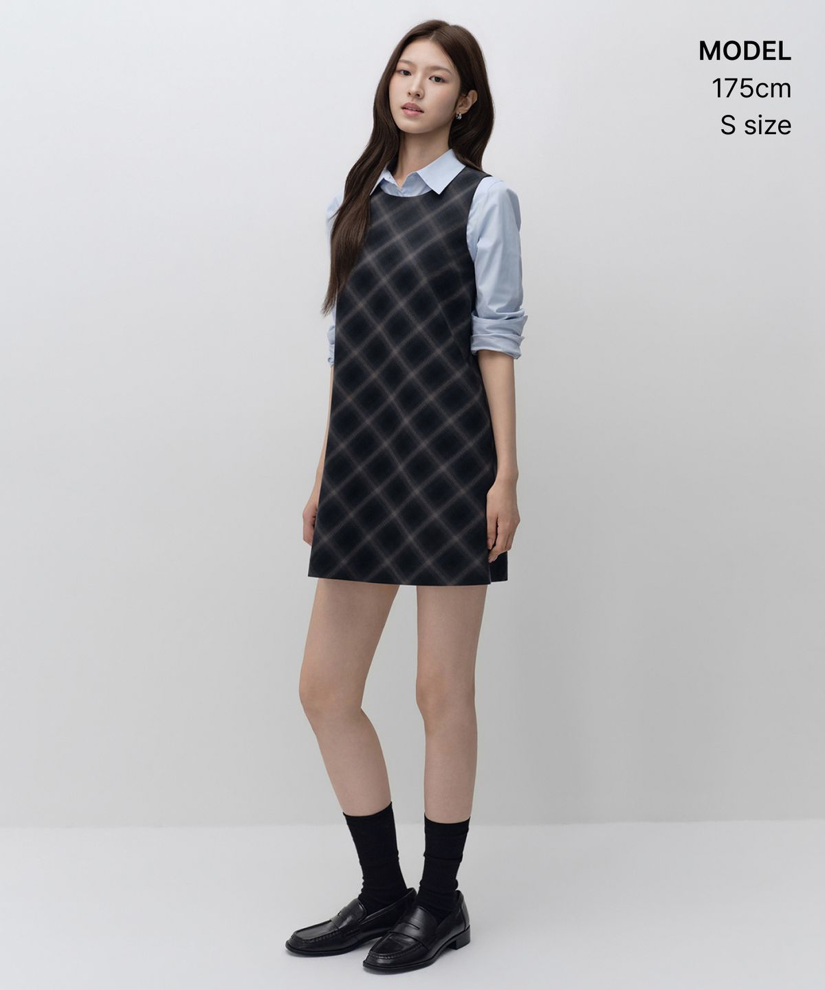 무신사 스탠다드 우먼(MUSINSA STANDARD WOMAN) 우먼즈 옴브레 체크 미니 드레스 [그레이]