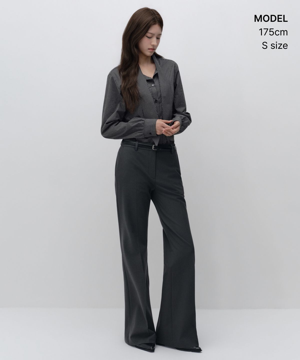 무신사 스탠다드 우먼(MUSINSA STANDARD WOMAN) 우먼즈 체크 타이 블라우스 [블랙/아이보리]
