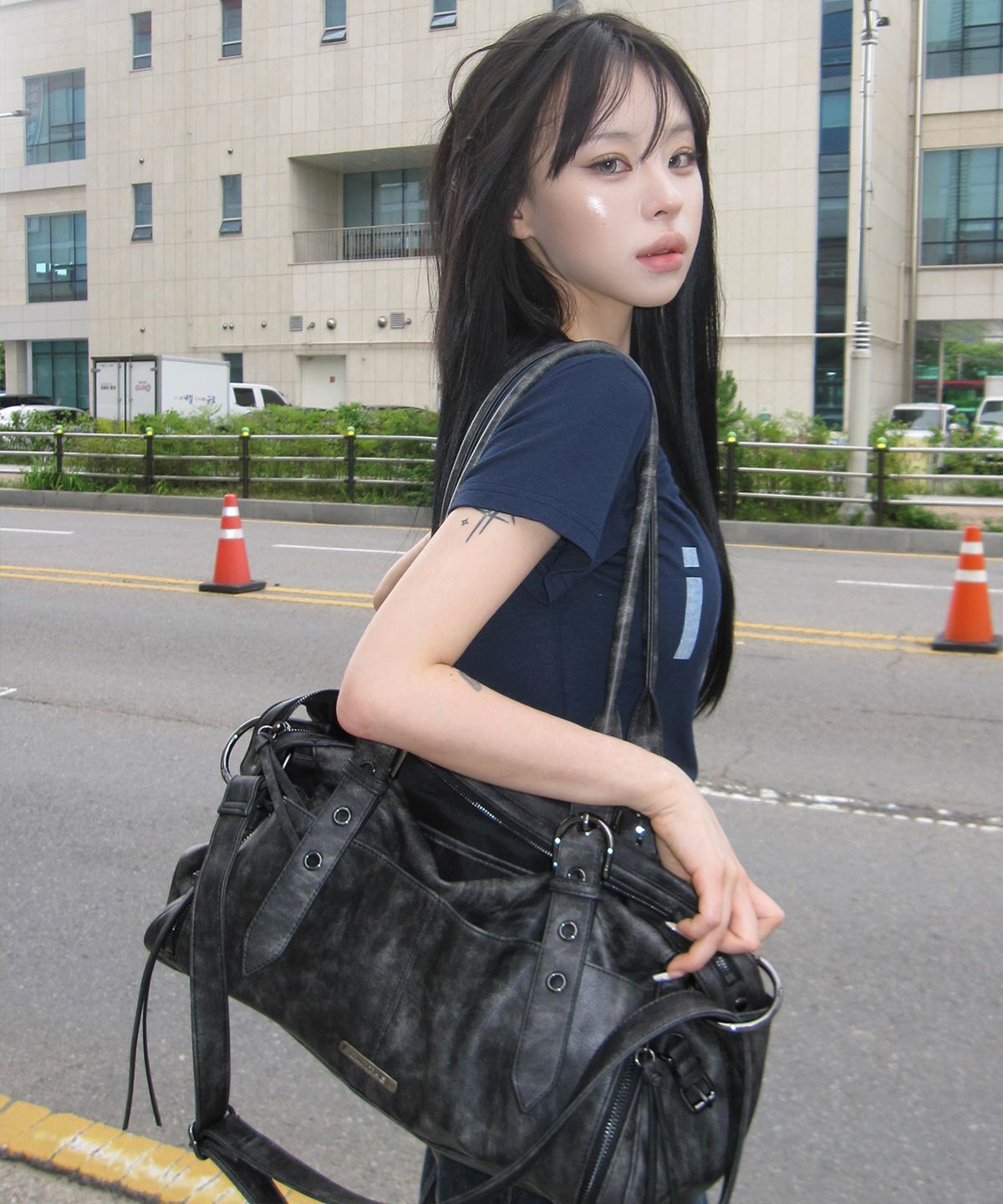 밈더워드로브(MIMTHEWARDROBE) [밈더 X 해나] Cheeky Motor Bag