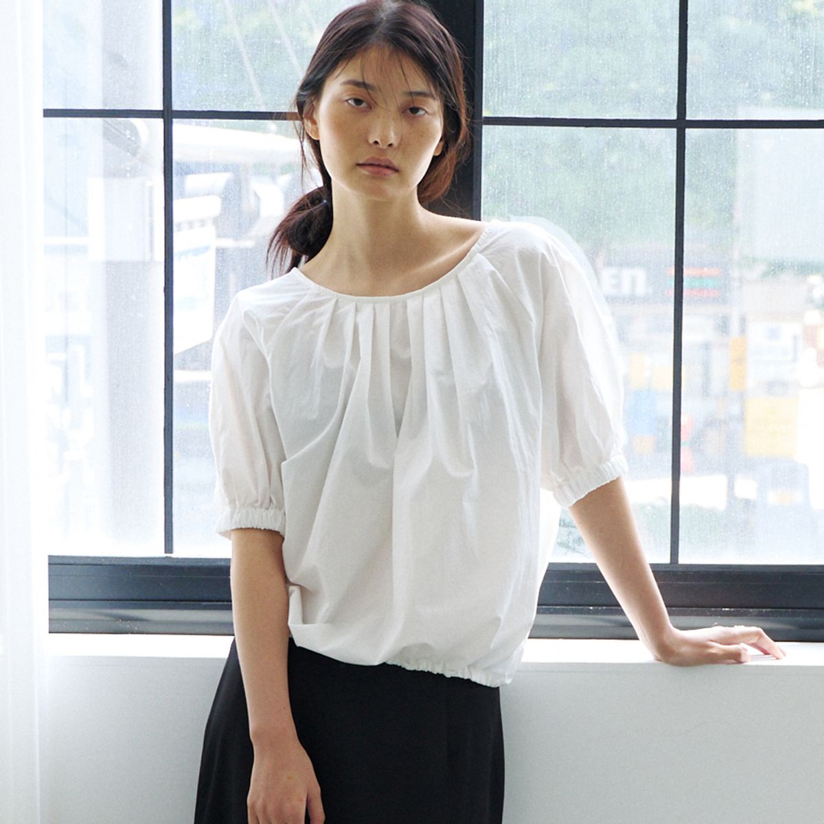 노우드(NOEUD) Two-way Shirring Blouse (Ivory)