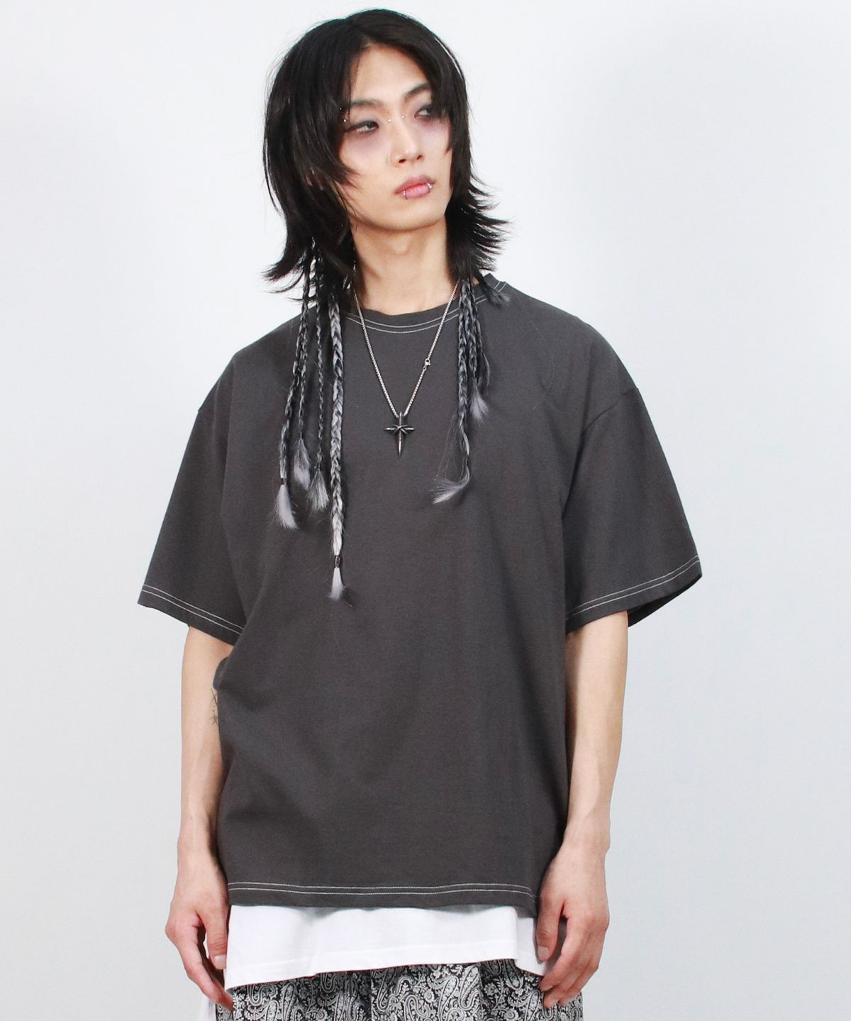 드마크(DEMARC) M OUTSTITCH BOXY SHORT SLEEVE TEE -  Charcoal