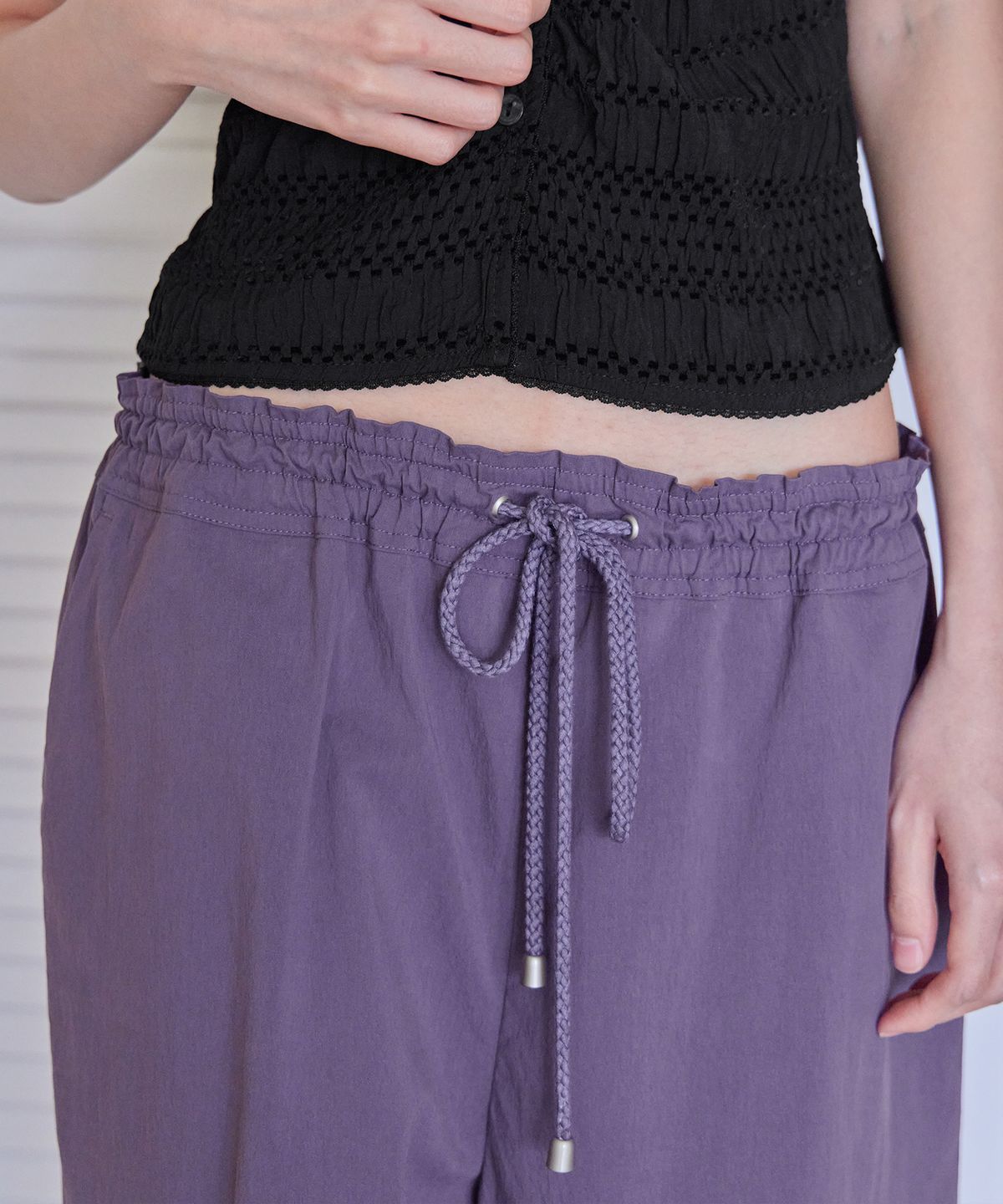런던다다(LONDONDADA) Nylon Cargo String Hem Pants, PURPLE