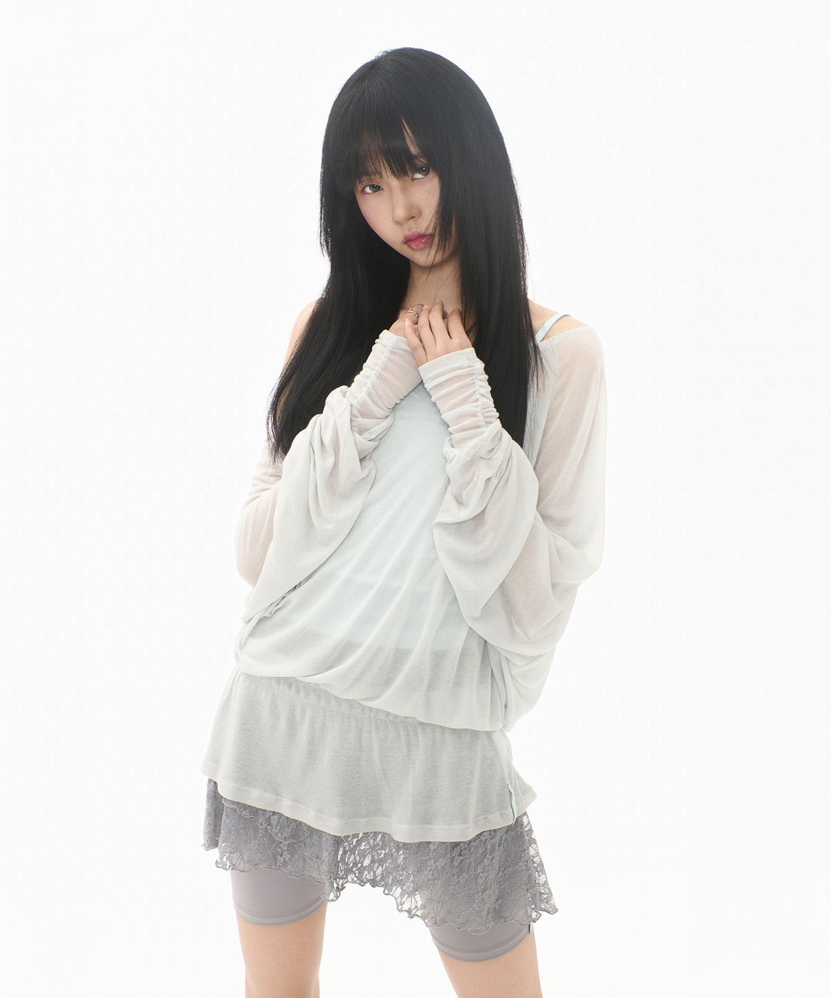 미레코(MIRECO) SHEER OFF-SHOULDER SLEEVE CLOUD GREY