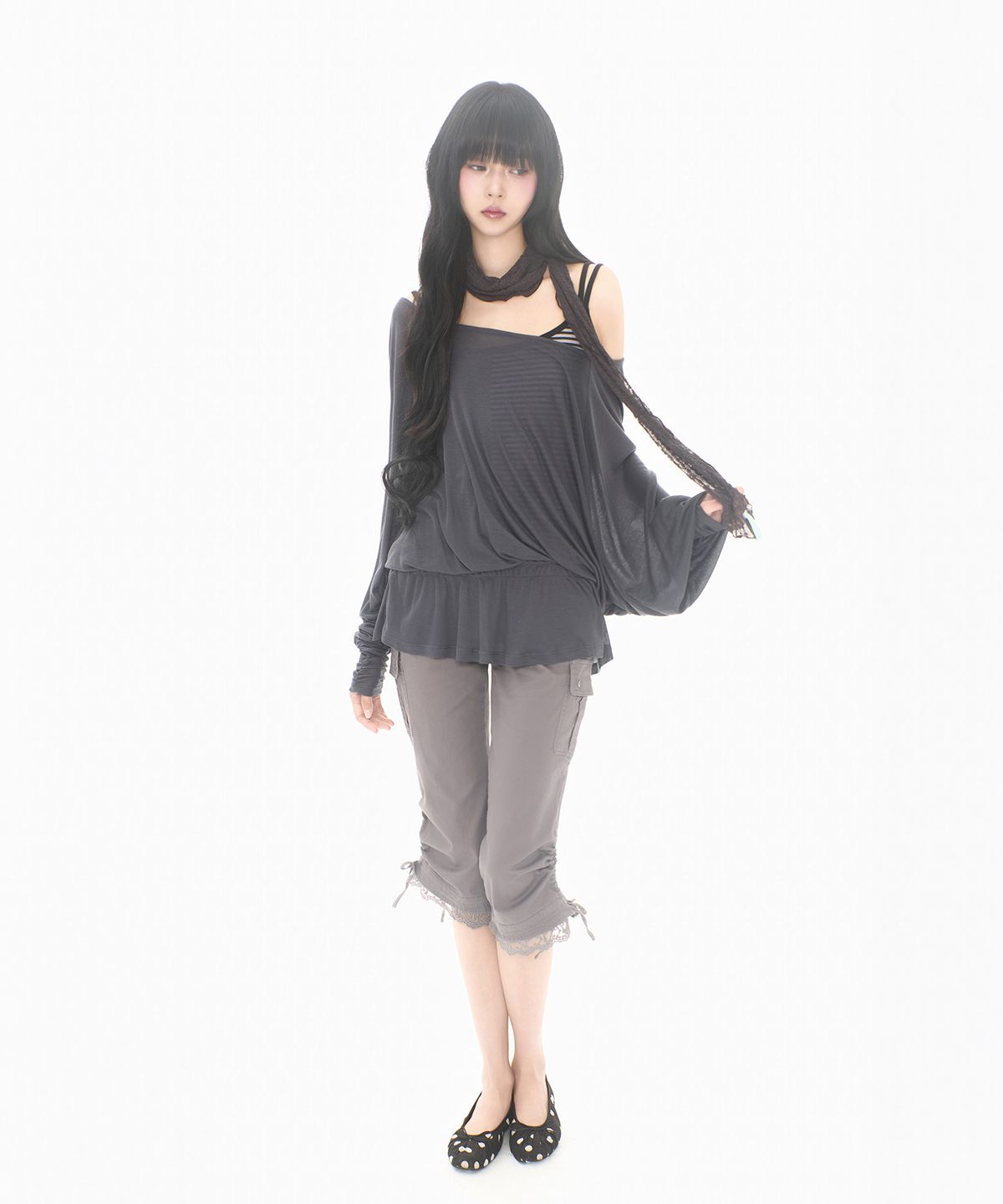 미레코(MIRECO) SHEER OFF-SHOULDER SLEEVE CHARCOAL