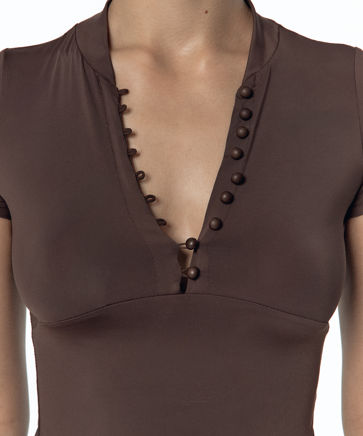 카시코(KASHIKO) Sleek Deep V Neck T-shirt Brown