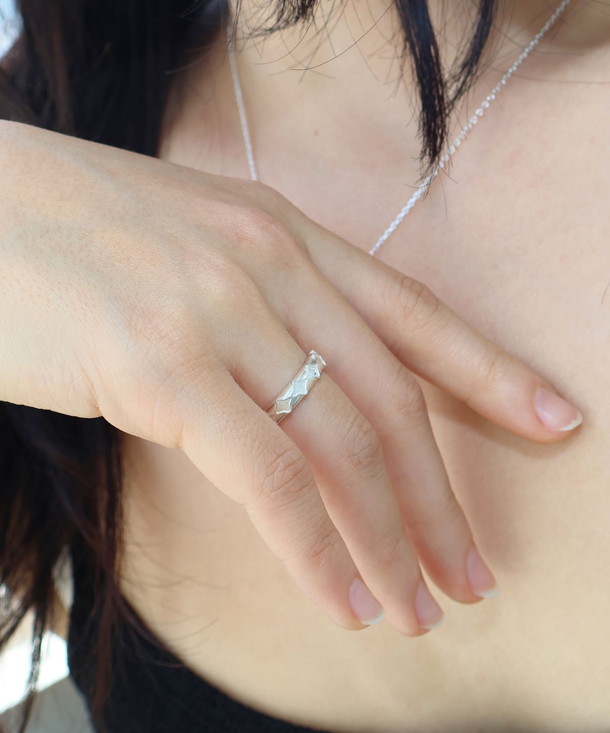 몽드린느(MONDELIGNE) Arabesque ring