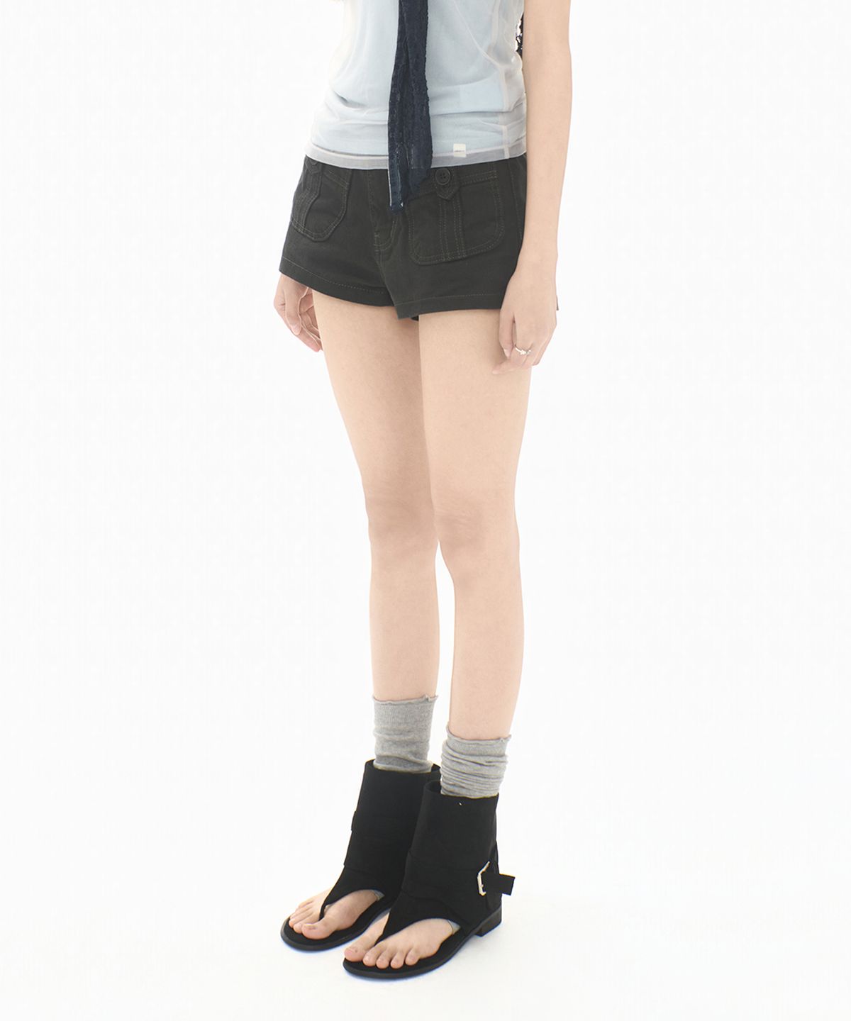 미레코(MIRECO) BUTTON POCKET SHORTS CHARCOAL