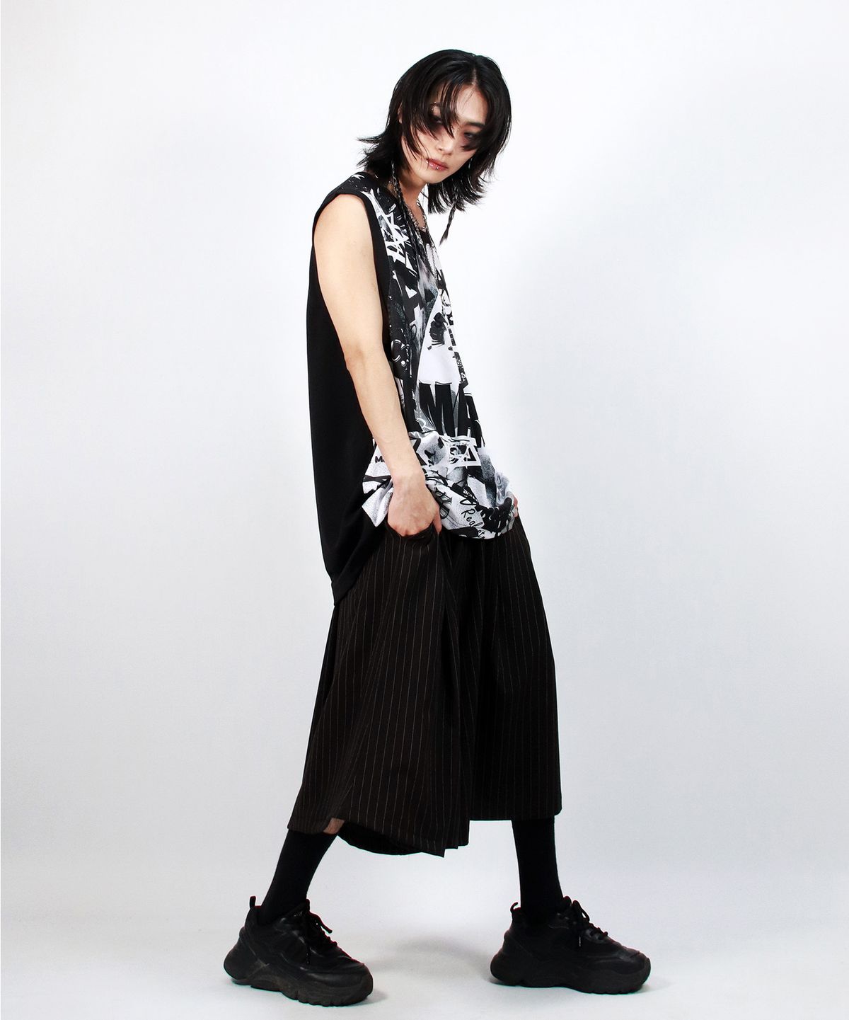 드마크(DEMARC) M Real wide two tuck stripe bumuda pants - Black