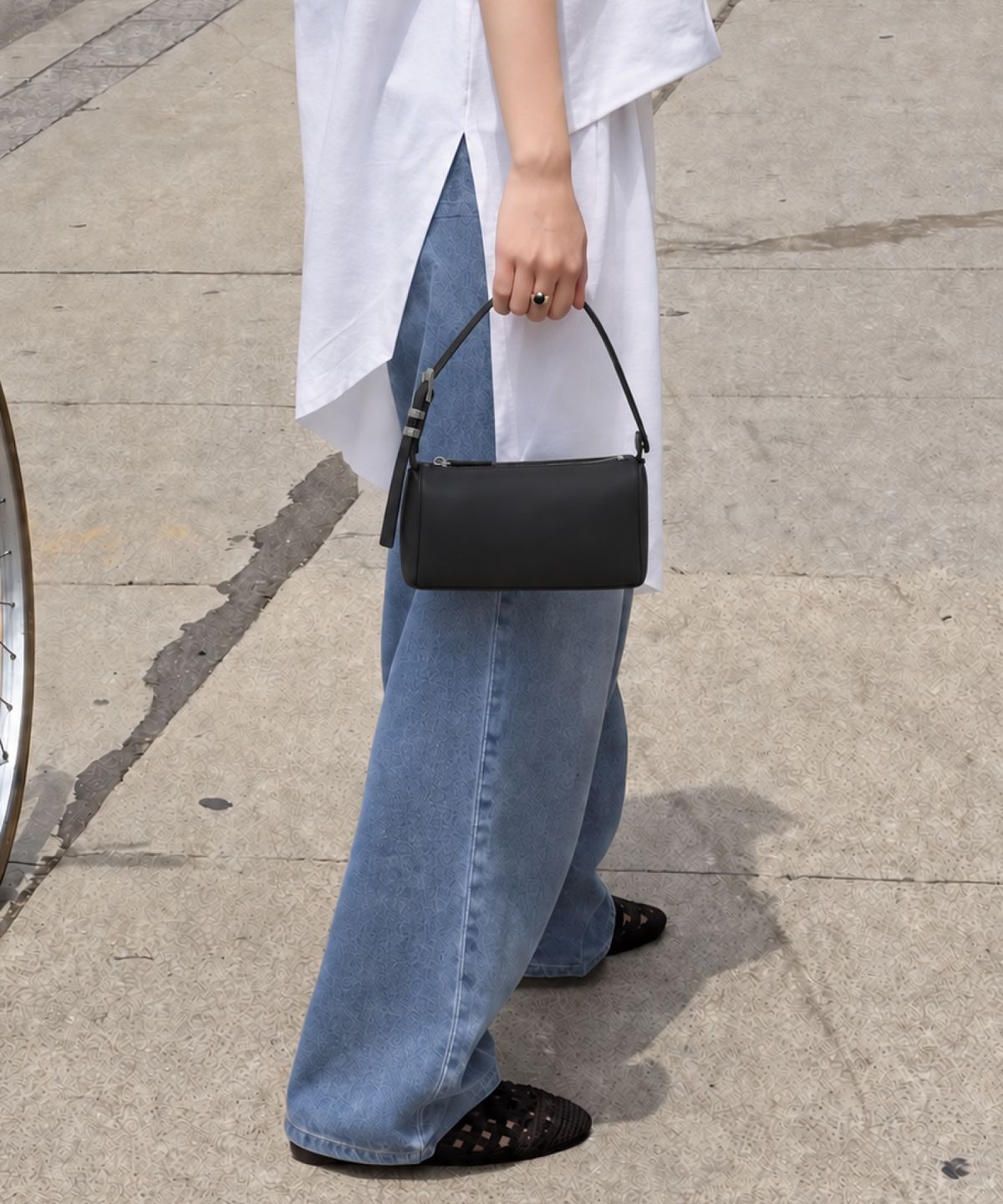 라츠유(LOTSYOU) Butter Bag BLACK