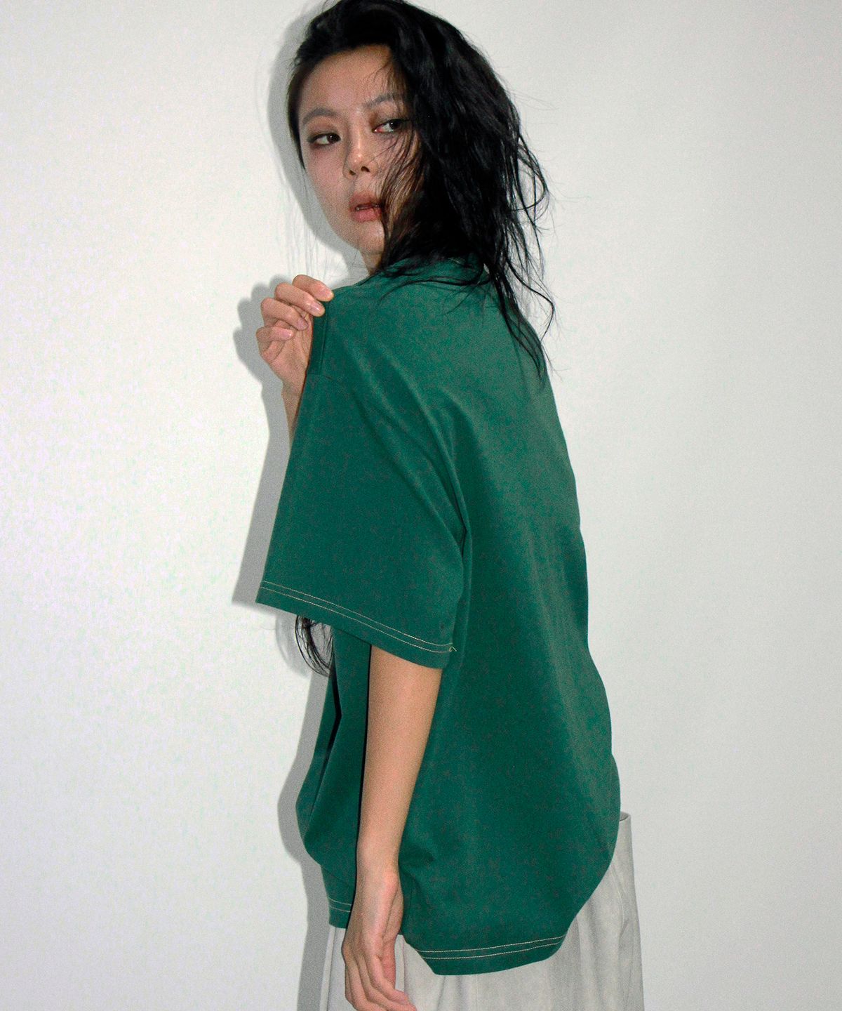 드마크(DEMARC) OUTSTITCH BOXY SHORT SLEEVE TEE - khaki